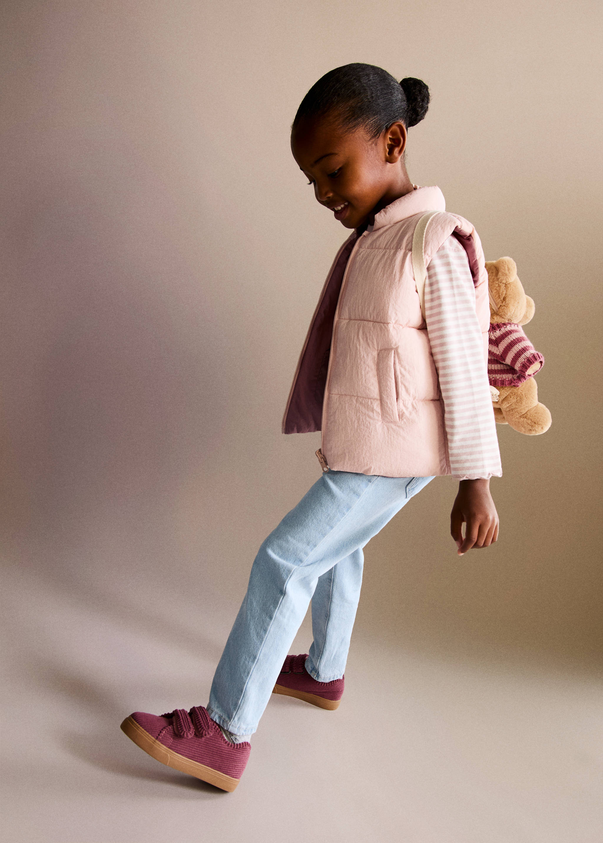 Paper bag jeans with buttons - General plane