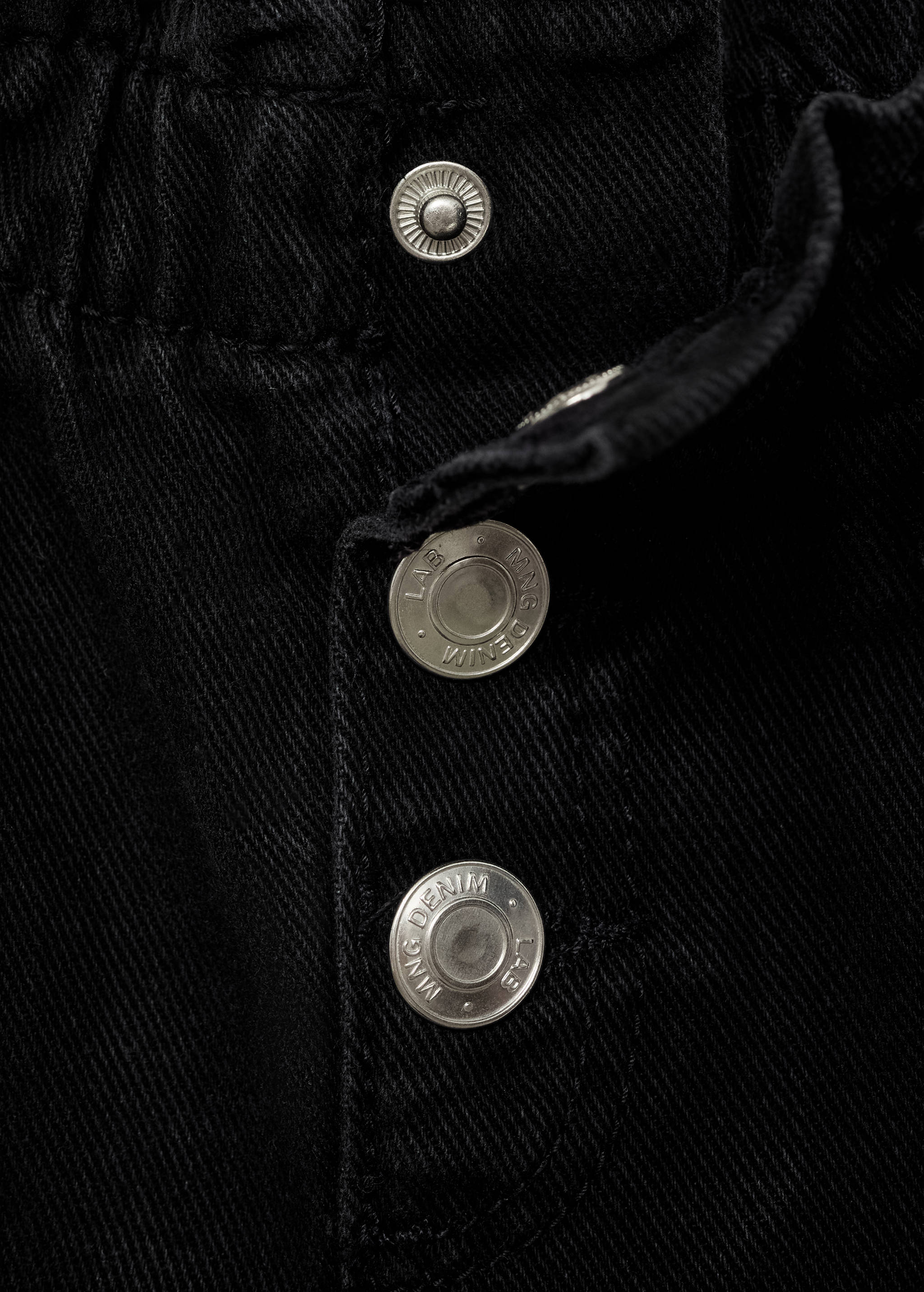Paper bag jeans with buttons - Details of the article 8