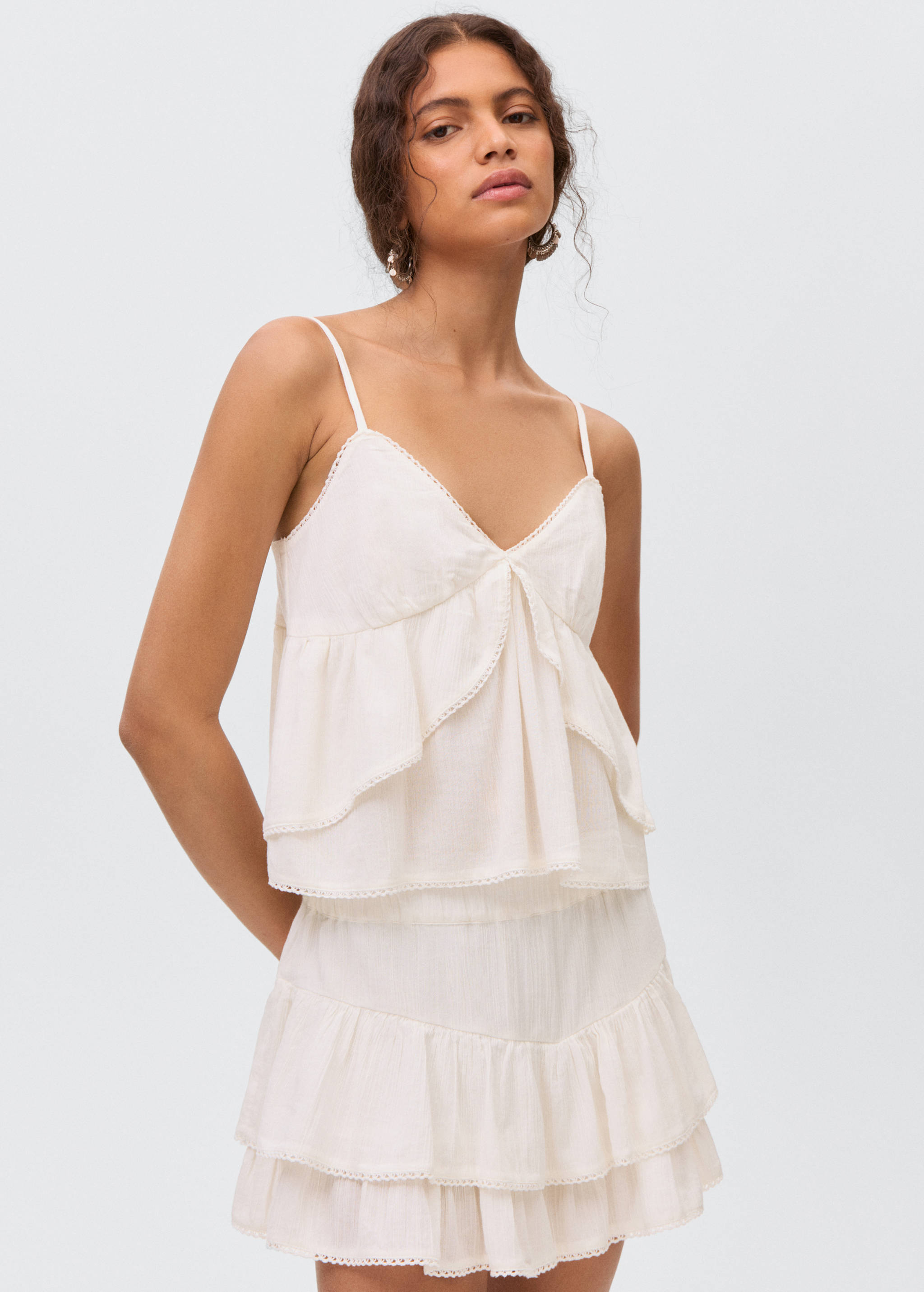 Юбка-брюки с оборками - Средний план