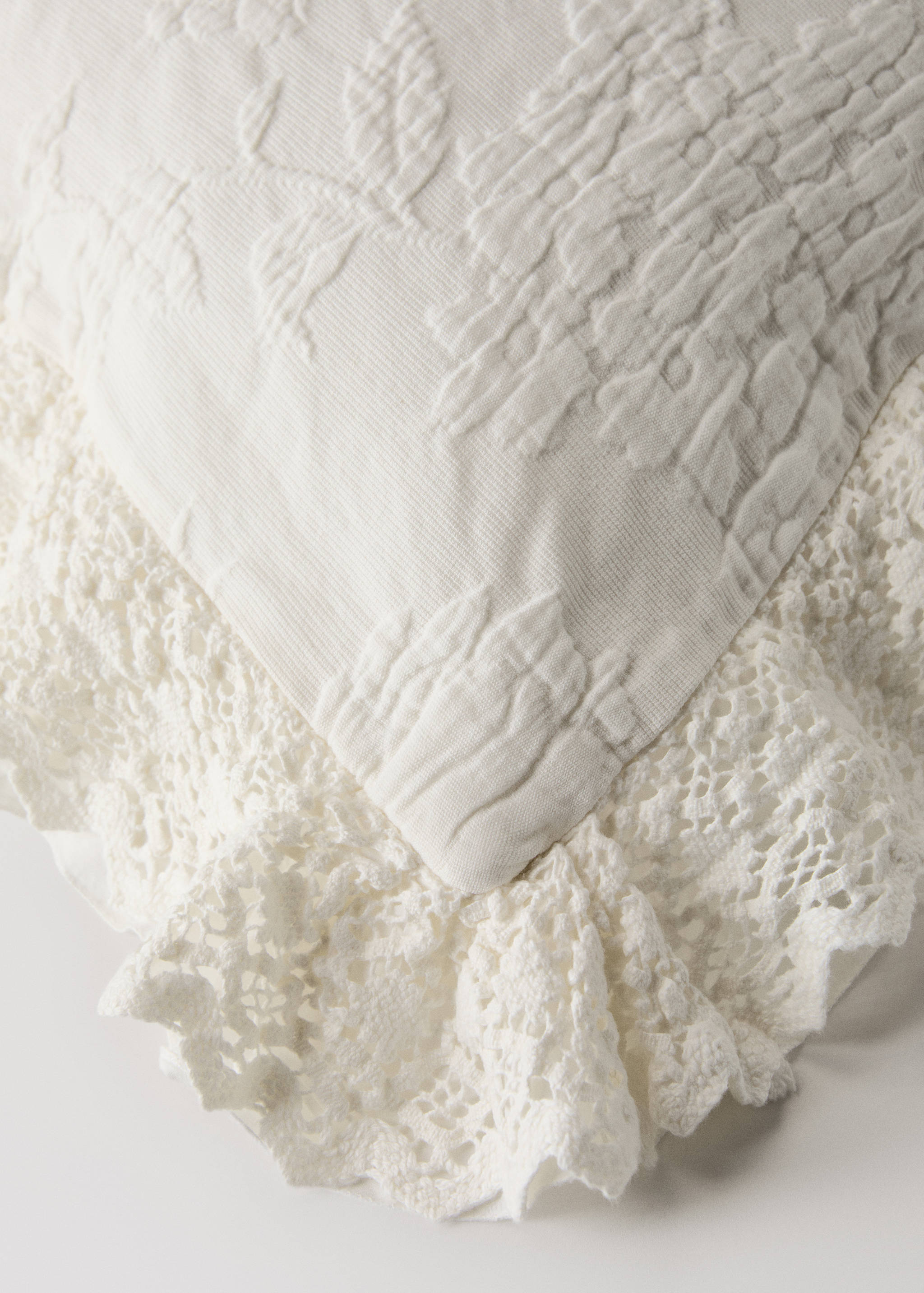 Калъфка за възглавница от жакард с волан и дантела 50x50 см - Данни за артикула 2