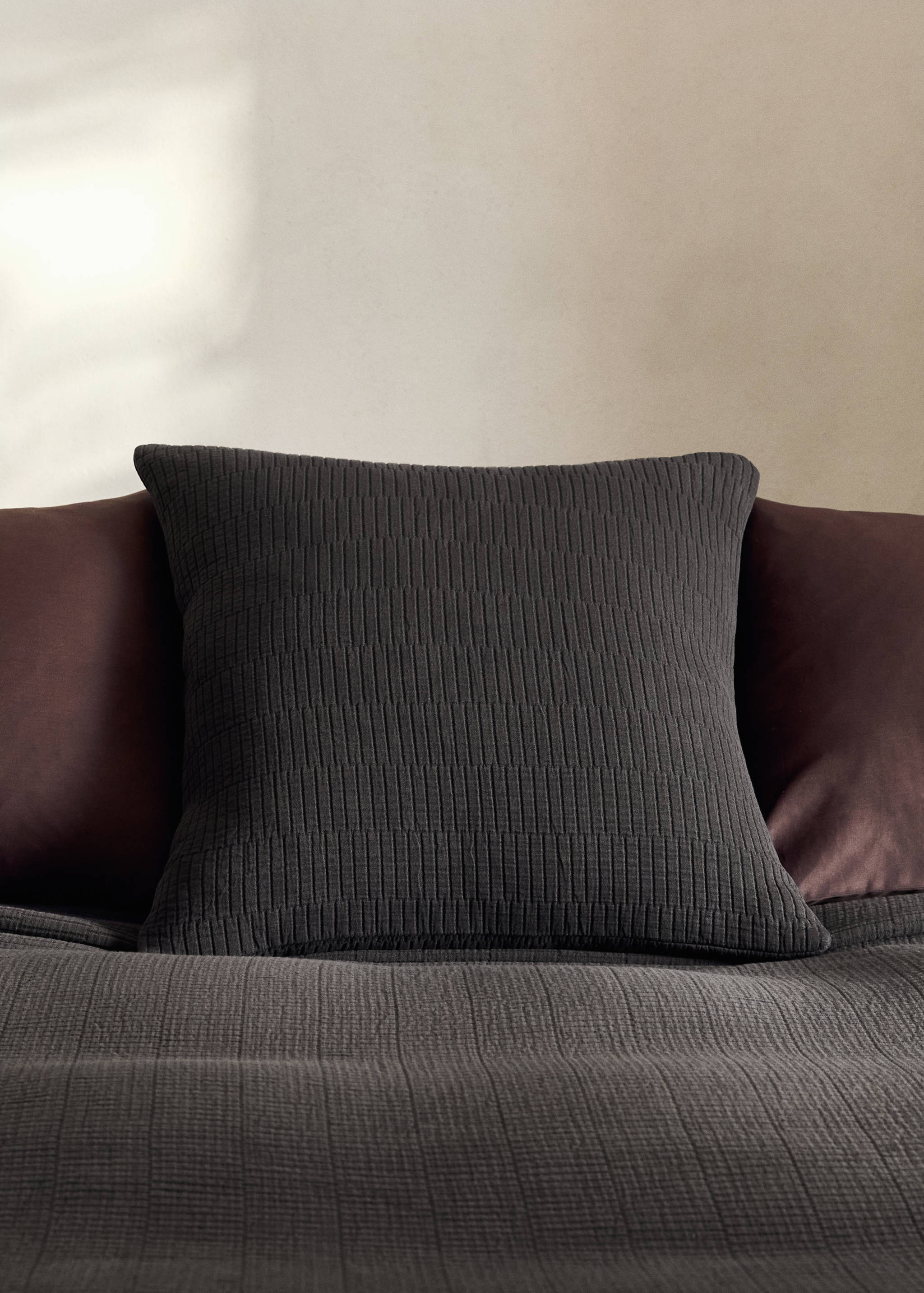 Калъфка за възглавница с обемно боядисване и шев 50x50 см - Обща равнина