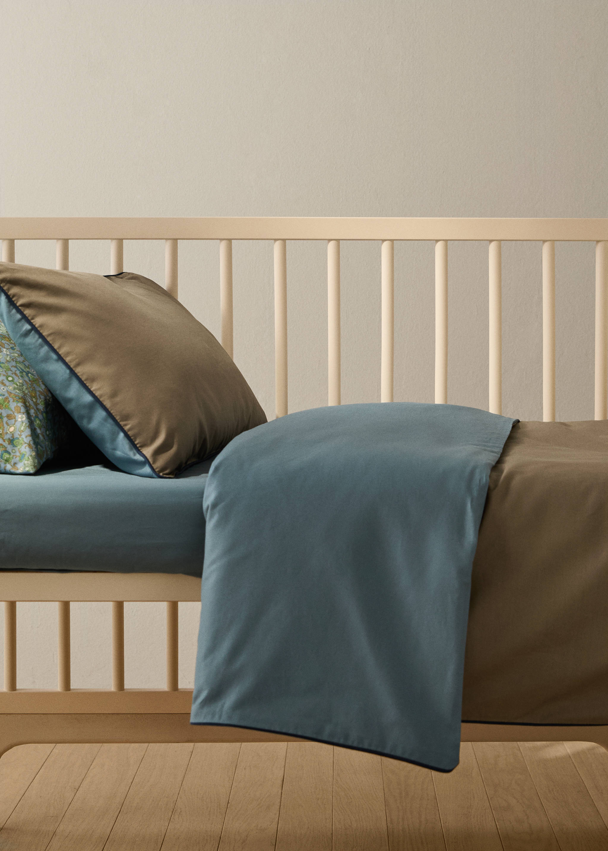 Reversibel dekbedovertrek van perkalkatoen met contrasterend biesje voor wieg - Overzichtstekening