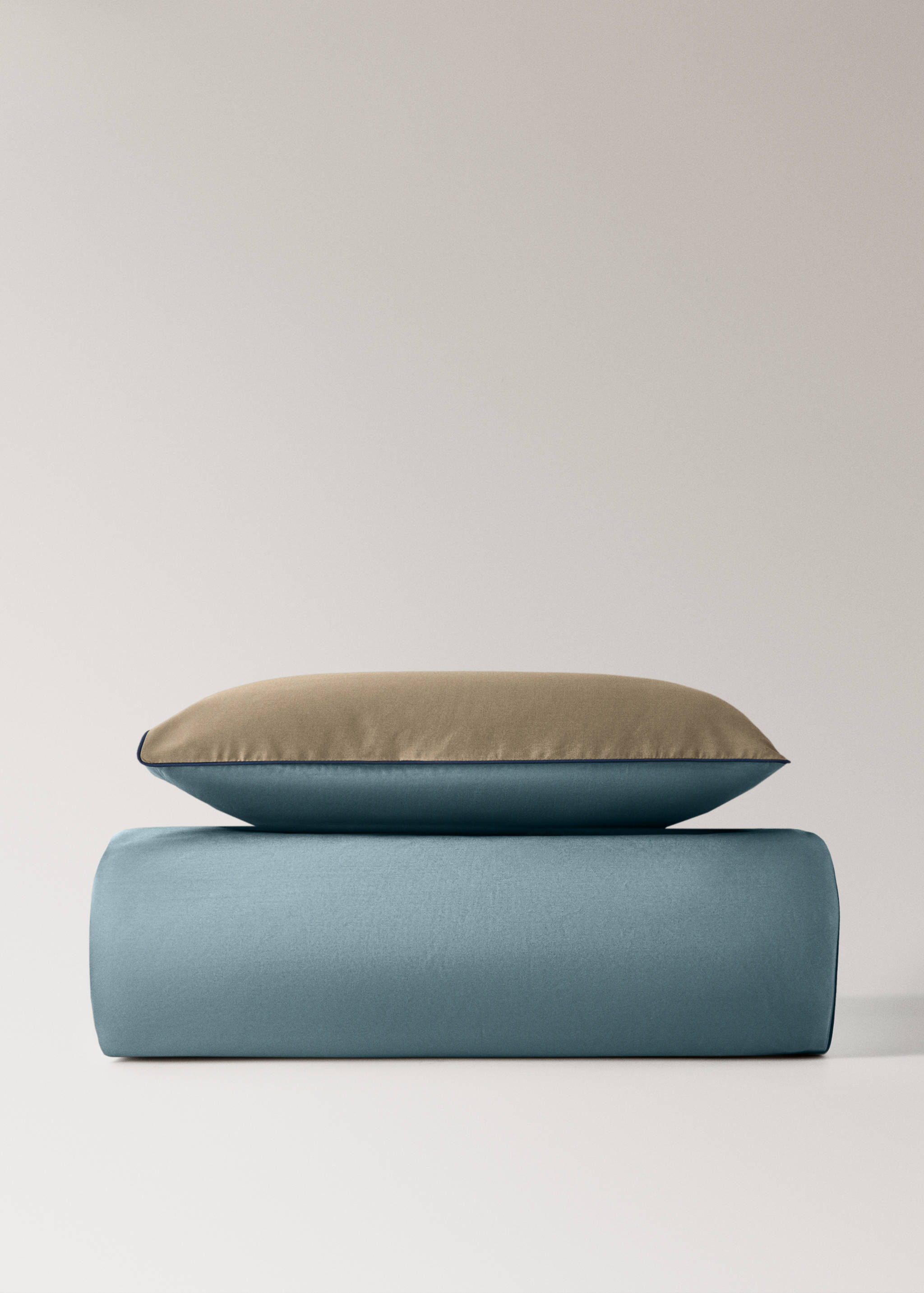 Reversibel dekbedovertrek van perkalkatoen met contrasterend biesje voor wieg - Detail van het artikel 4