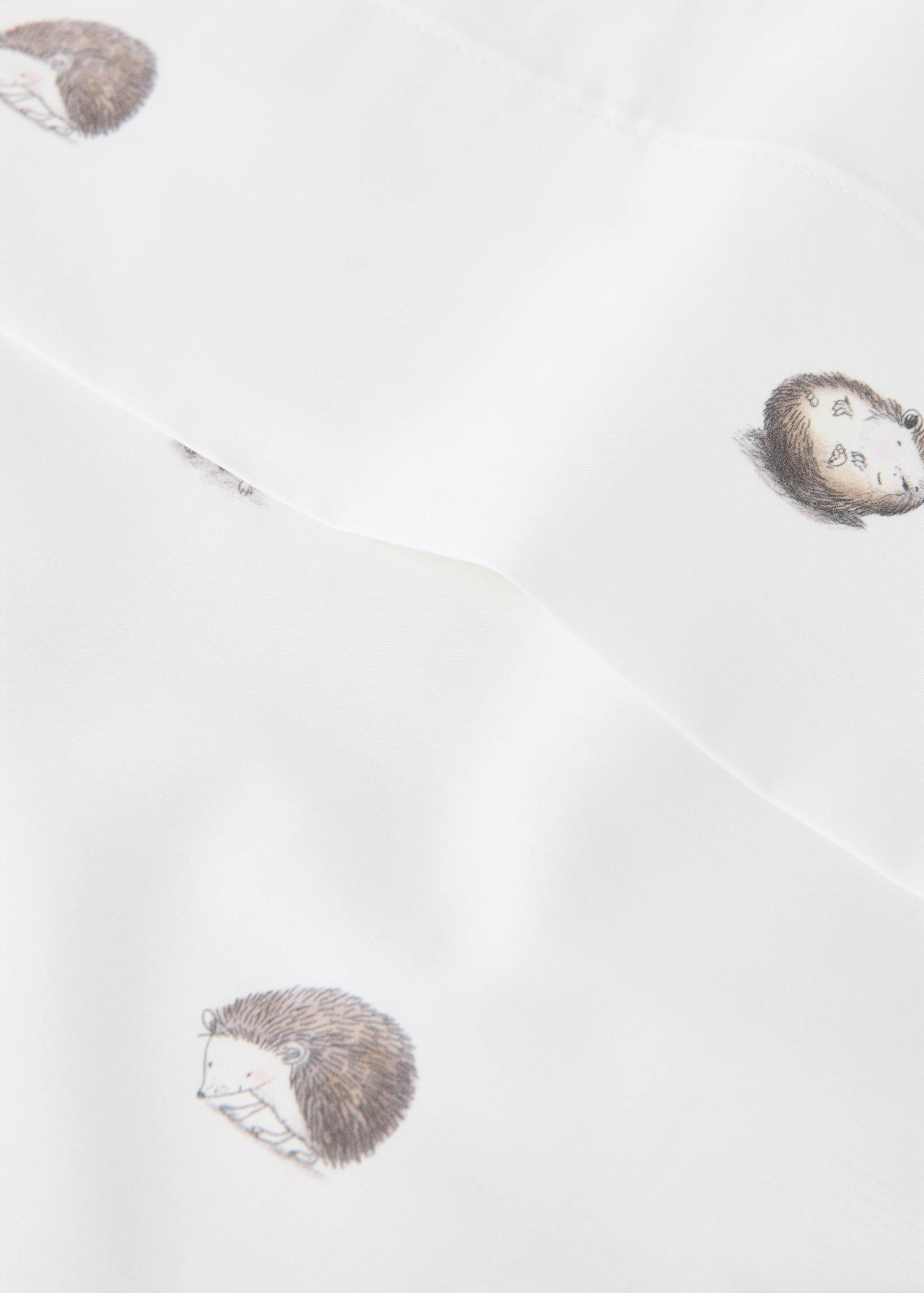 Cotton top sheet with hedgehog print for cot - Details of the article 1