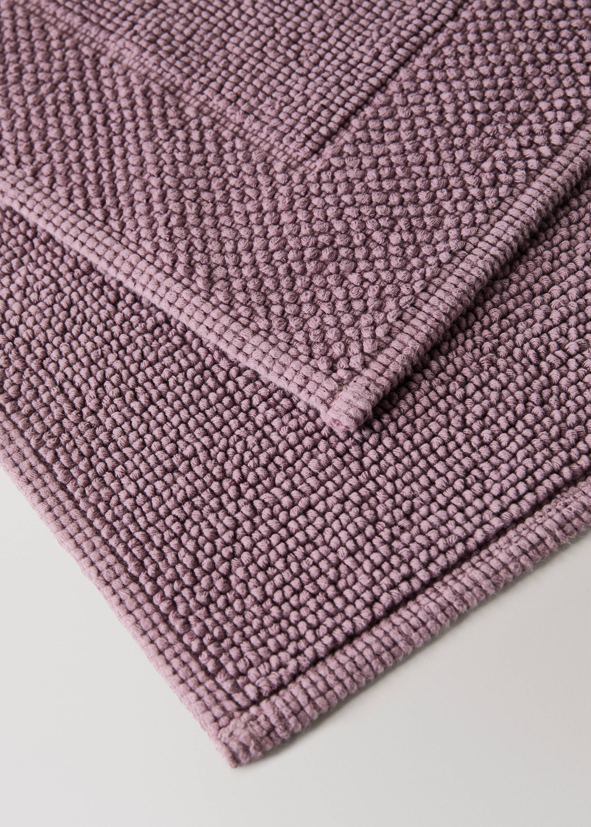 Garment-dyed cotton bath rug - Details of the article 2