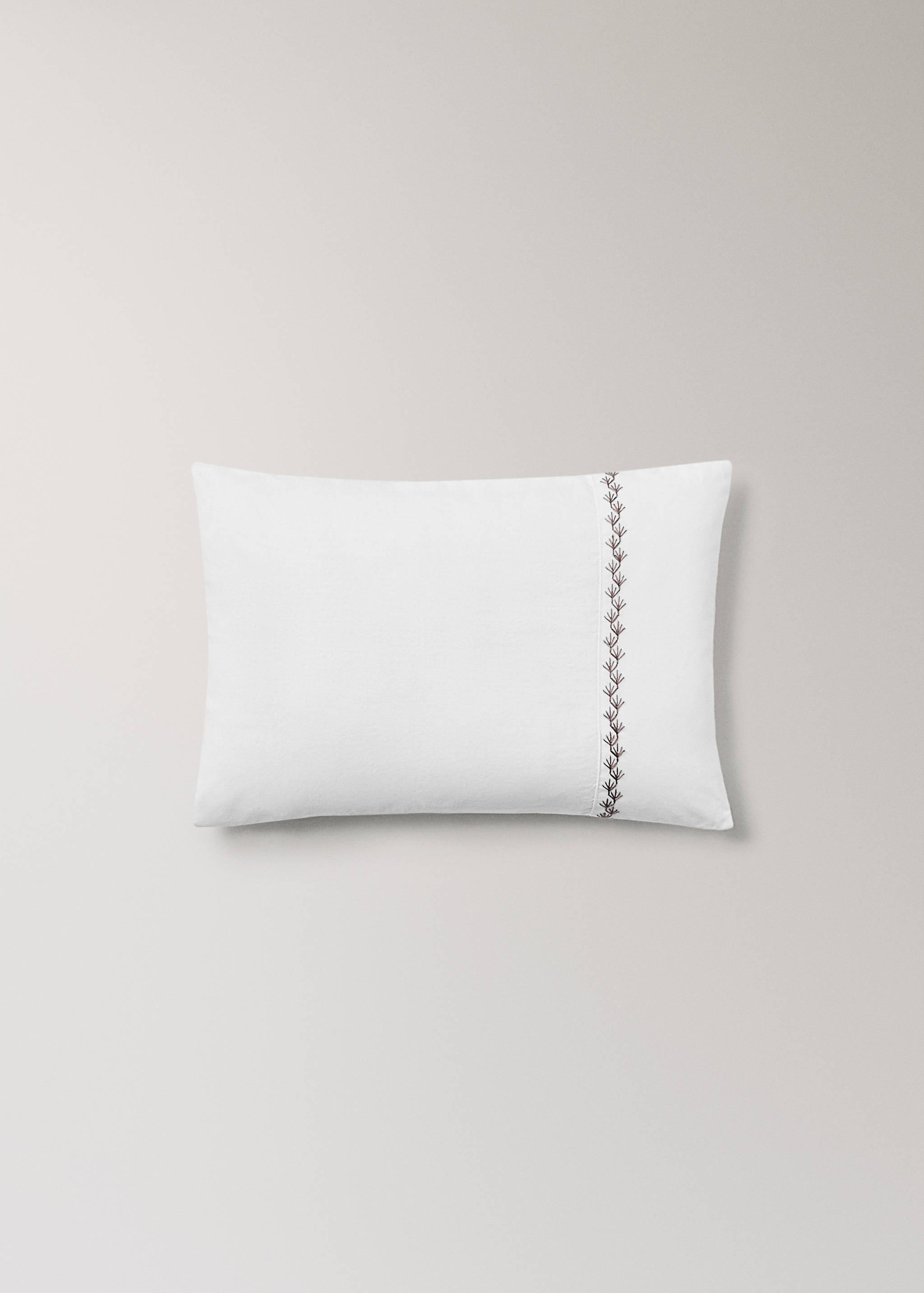 200-thread count percale cotton pillow set with embroidered detail for cot - Details of the article 3