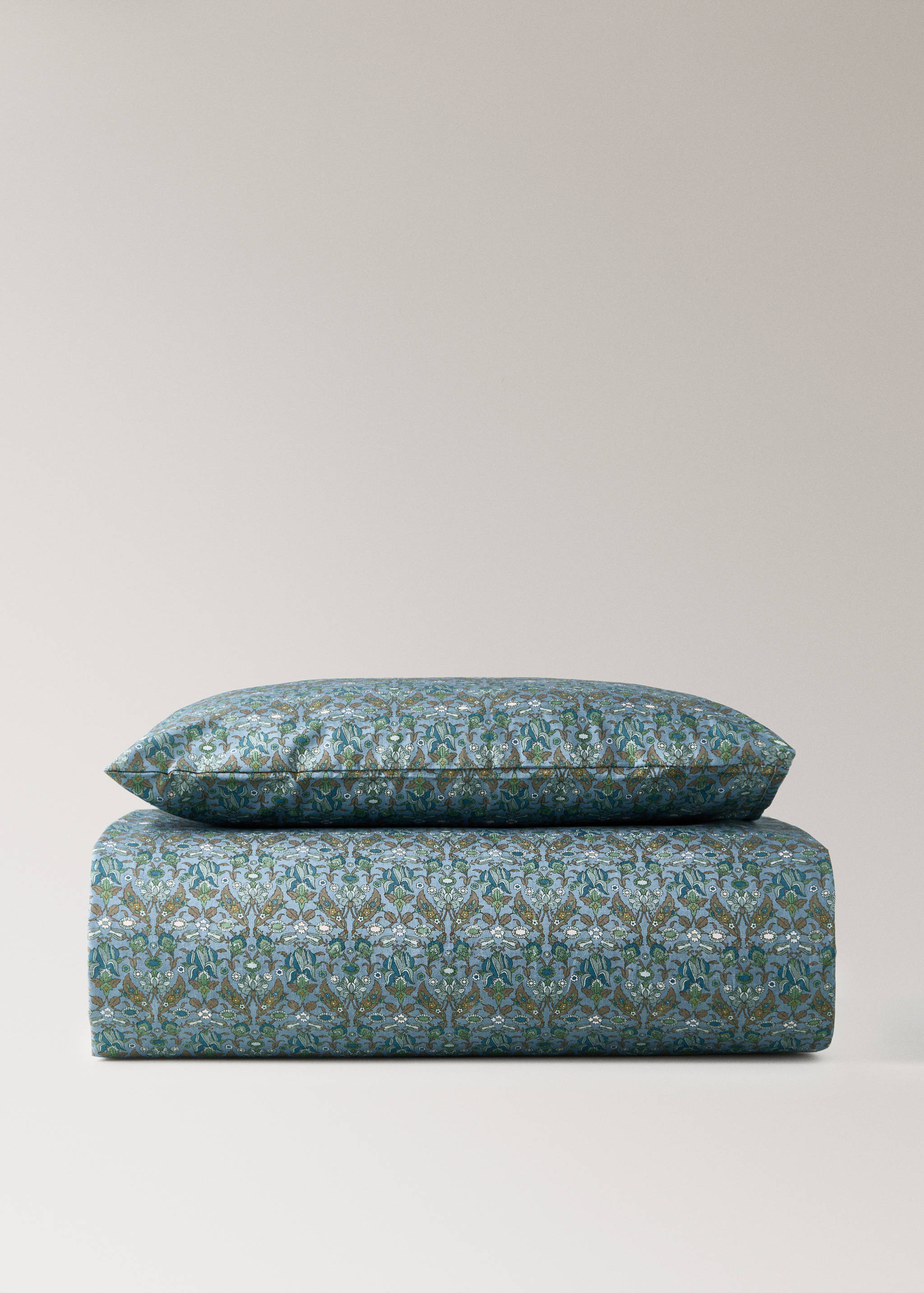 Percale cotton duvet cover with small floral print for cot - Article without model