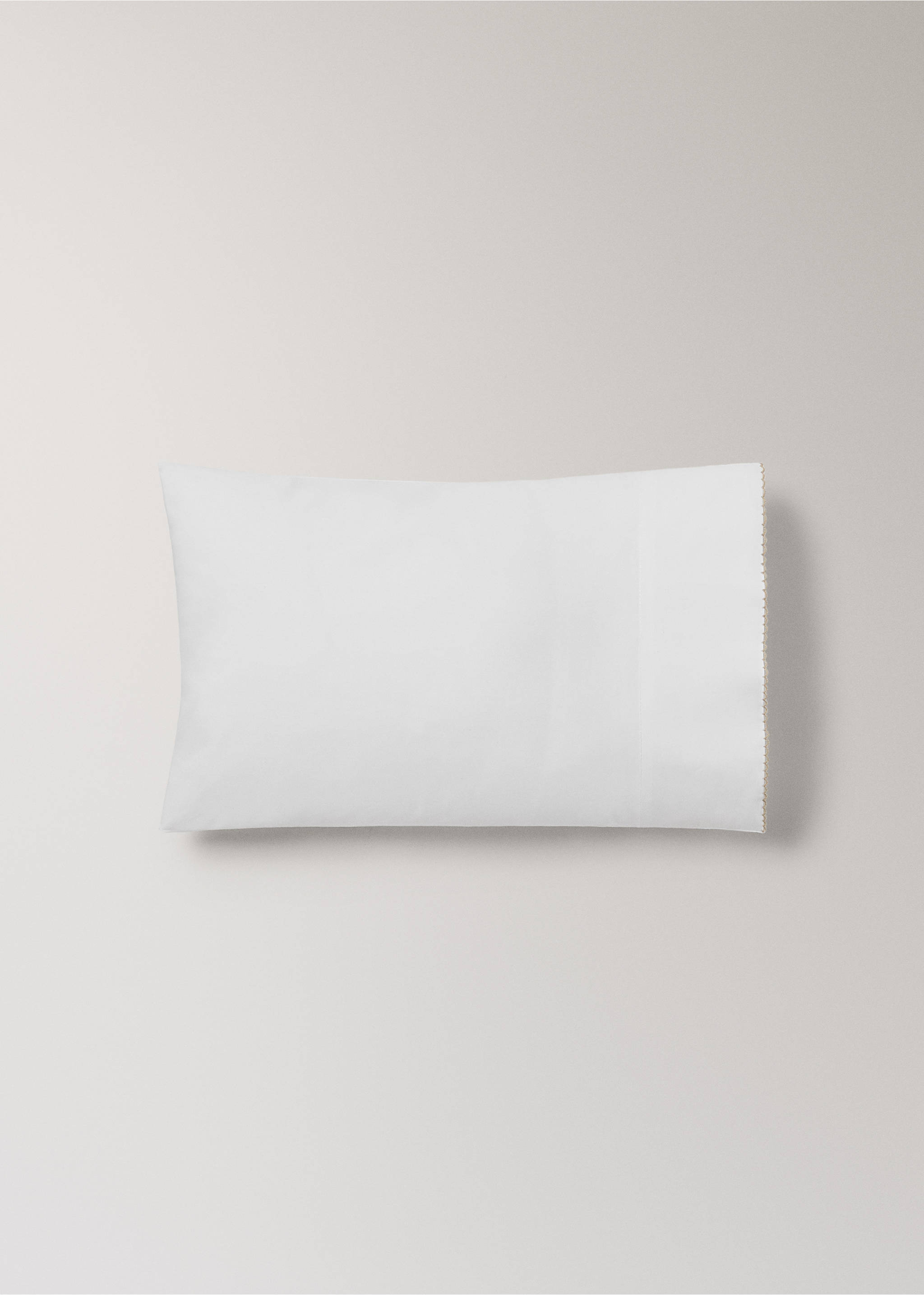 Percale cotton pillowcase with picueta detail - Article without model, White. Ref: 17081562-00.