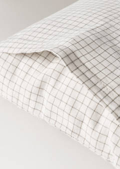 Cotton mini-check bed sheet and pillow set for cot — Ecru 6