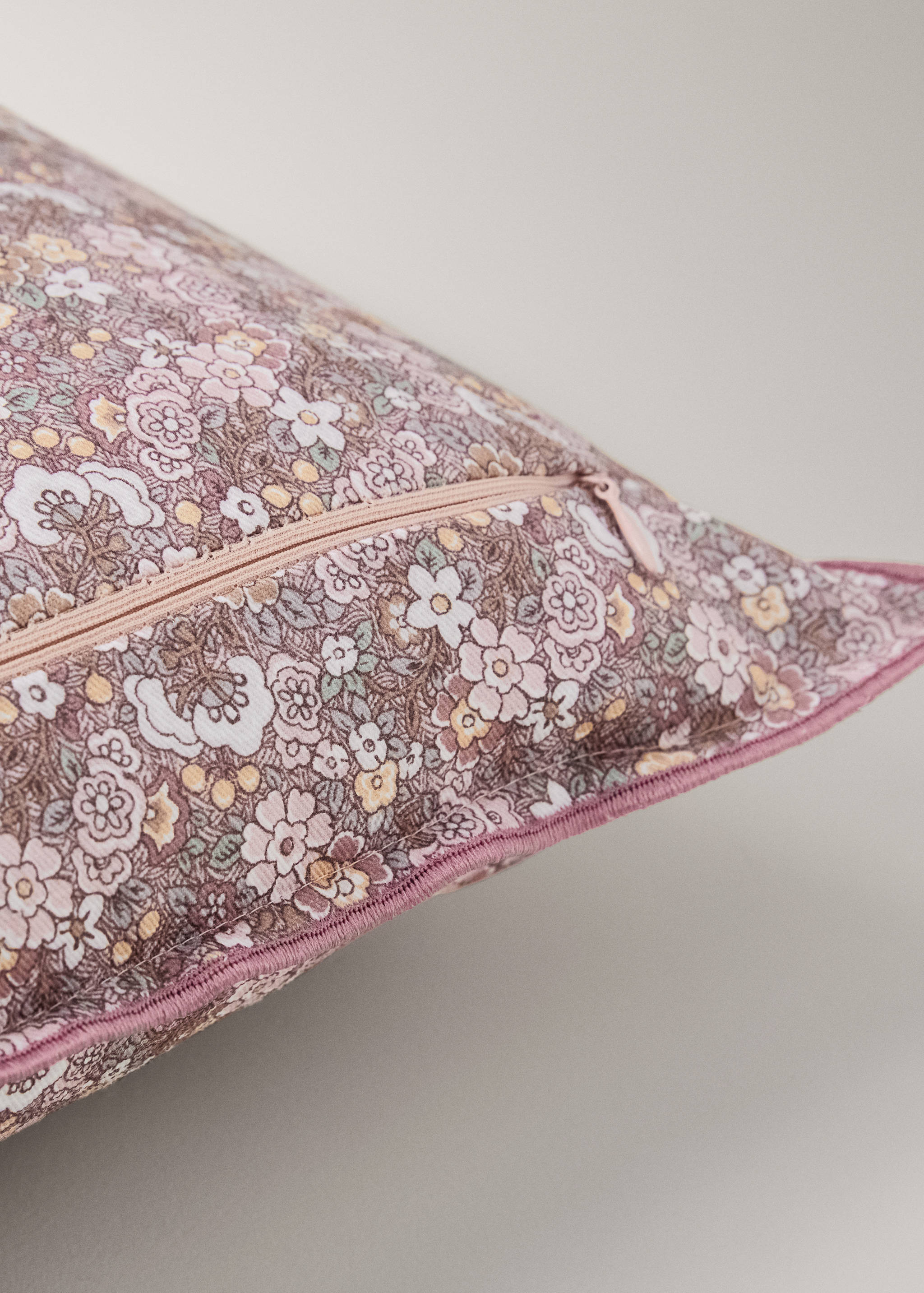 Children's cotton floral-print cushion cover 30x40 cm - Details of the article 2