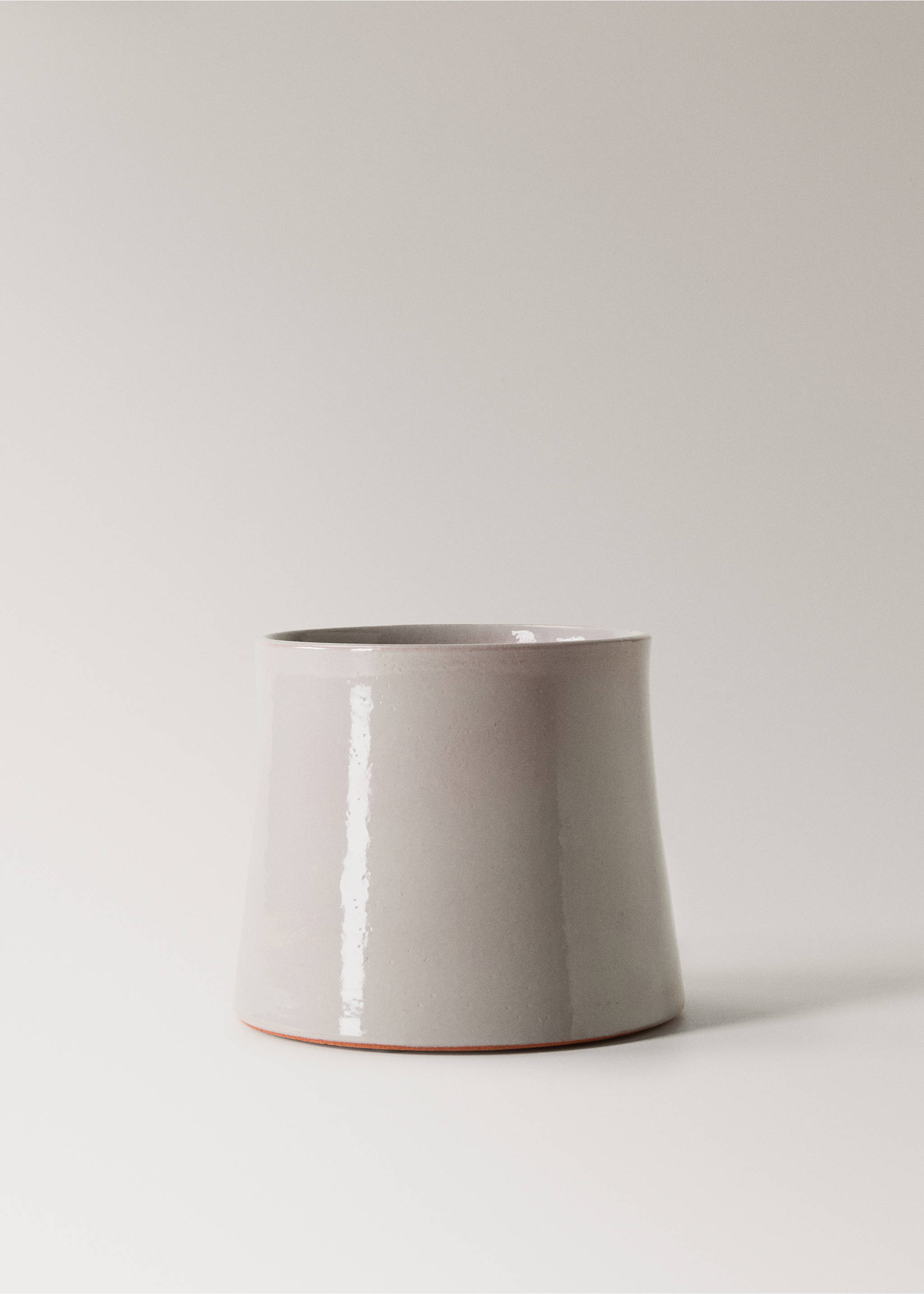 Large terracotta planter - Article without model, Light/Pastel Grey. Ref: 17081583-00.