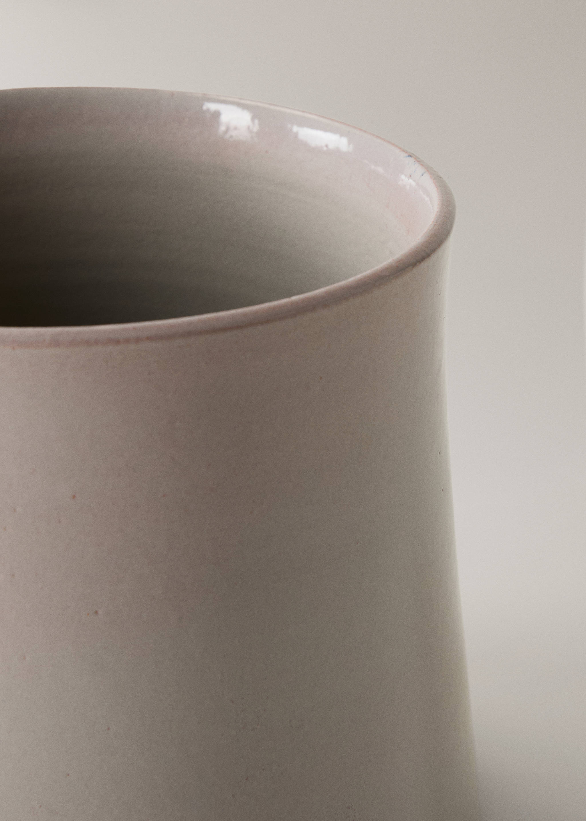 Large terracotta planter - Details of the article 1