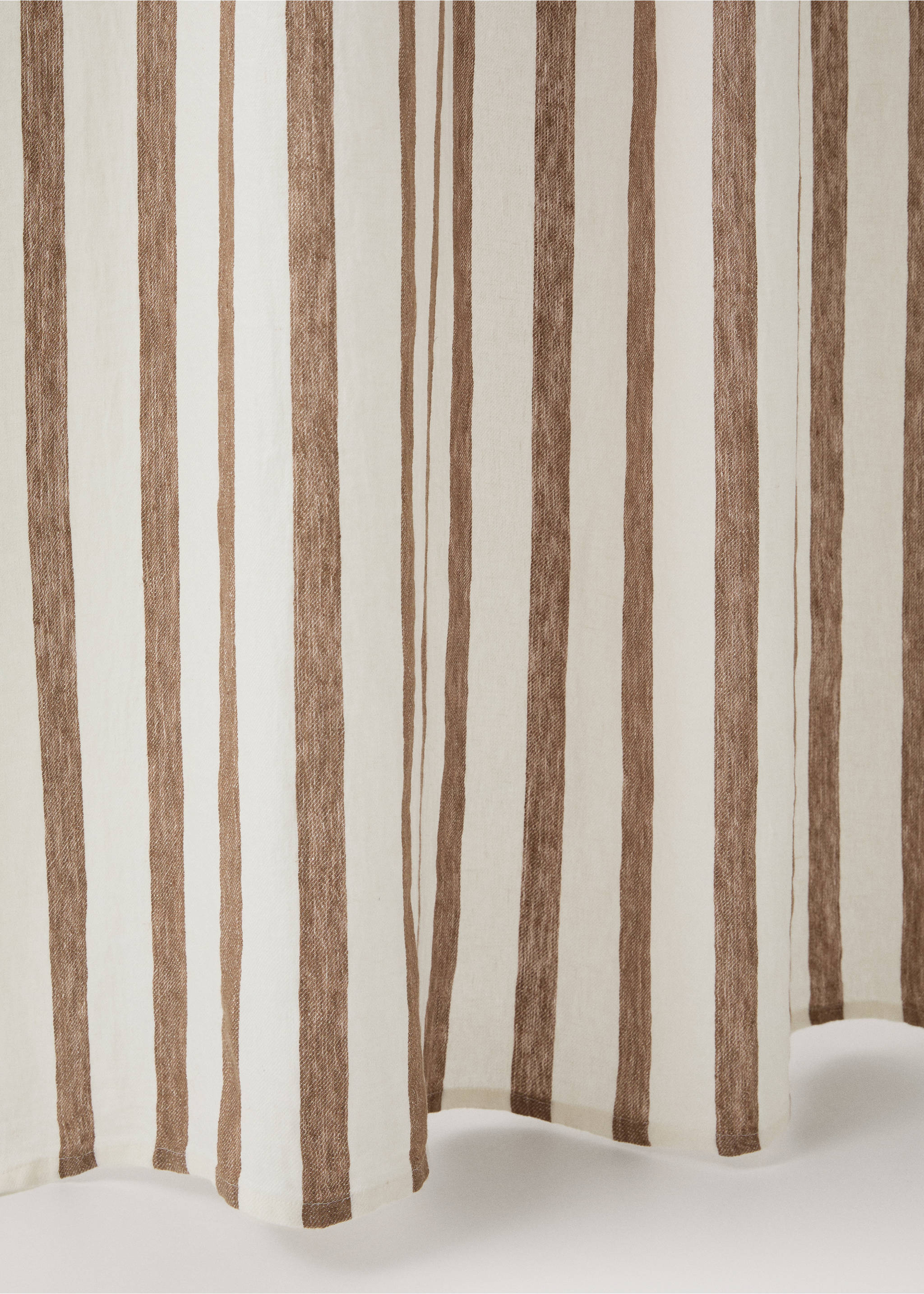 Children's curtain with woven stripe, medium opaqueness - Details of the article 3, Sand. Ref: 17081586-00.