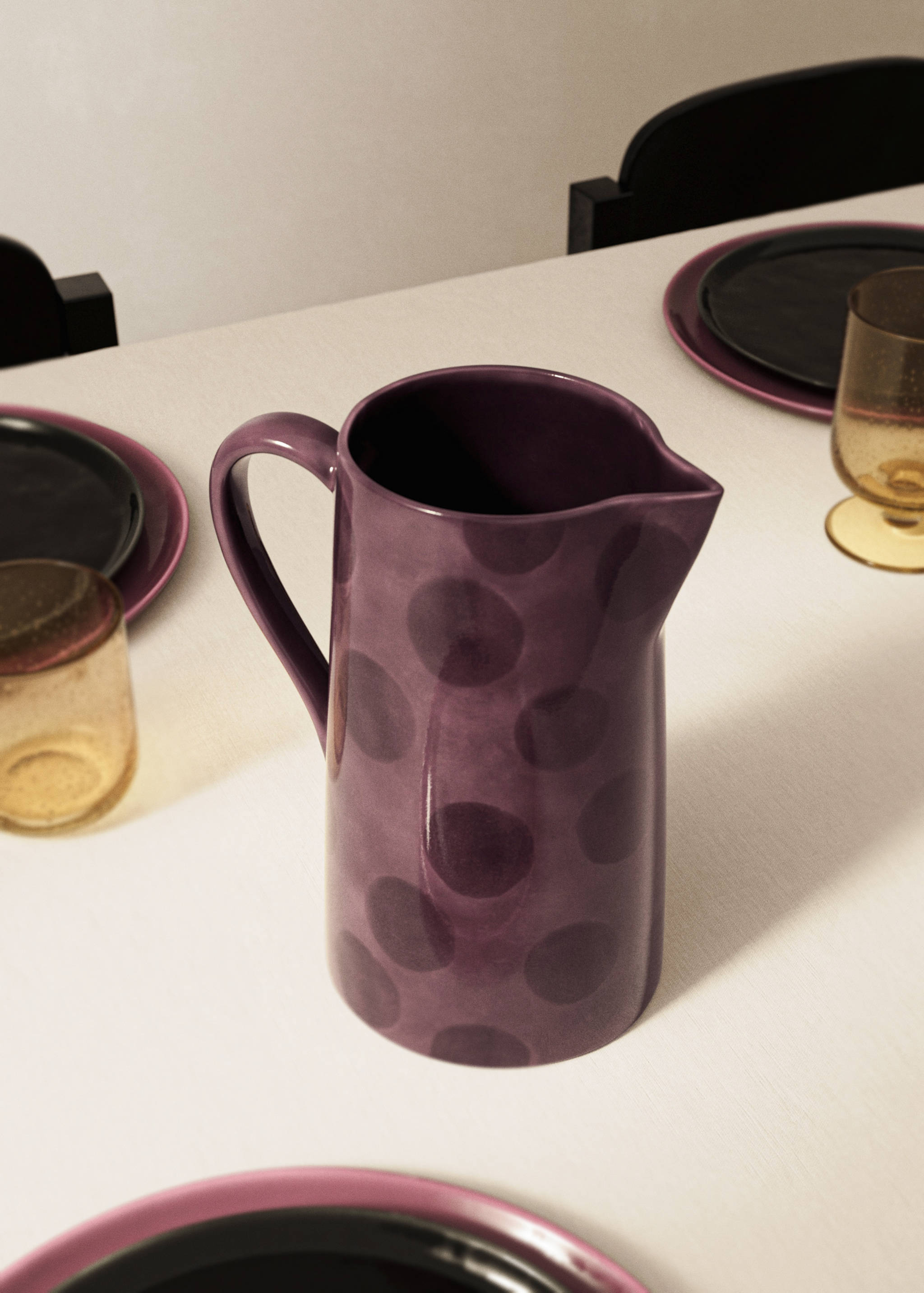 Jarra gres pintada a mano - Plano general