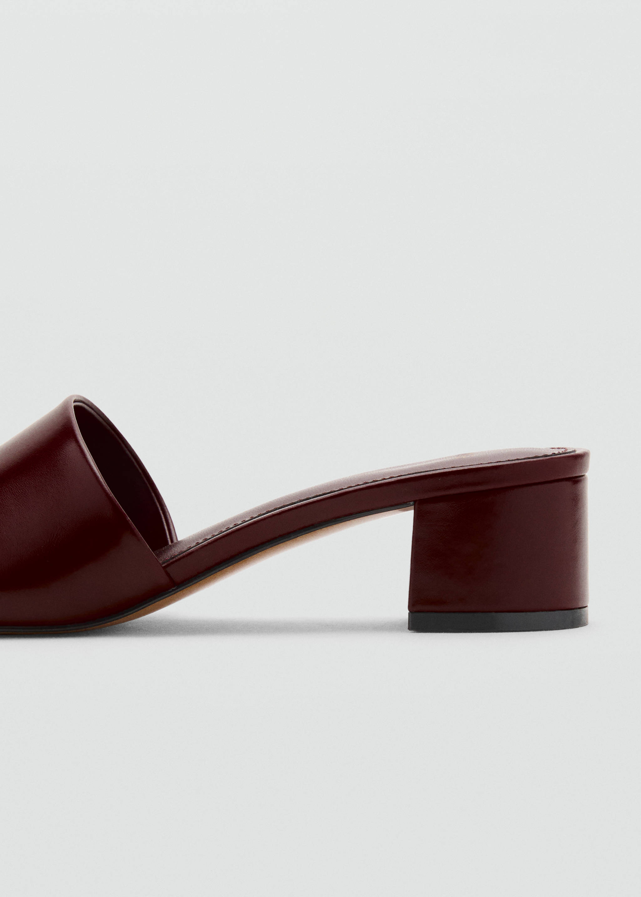 Block-heel sandals with strap - Details of the article 1