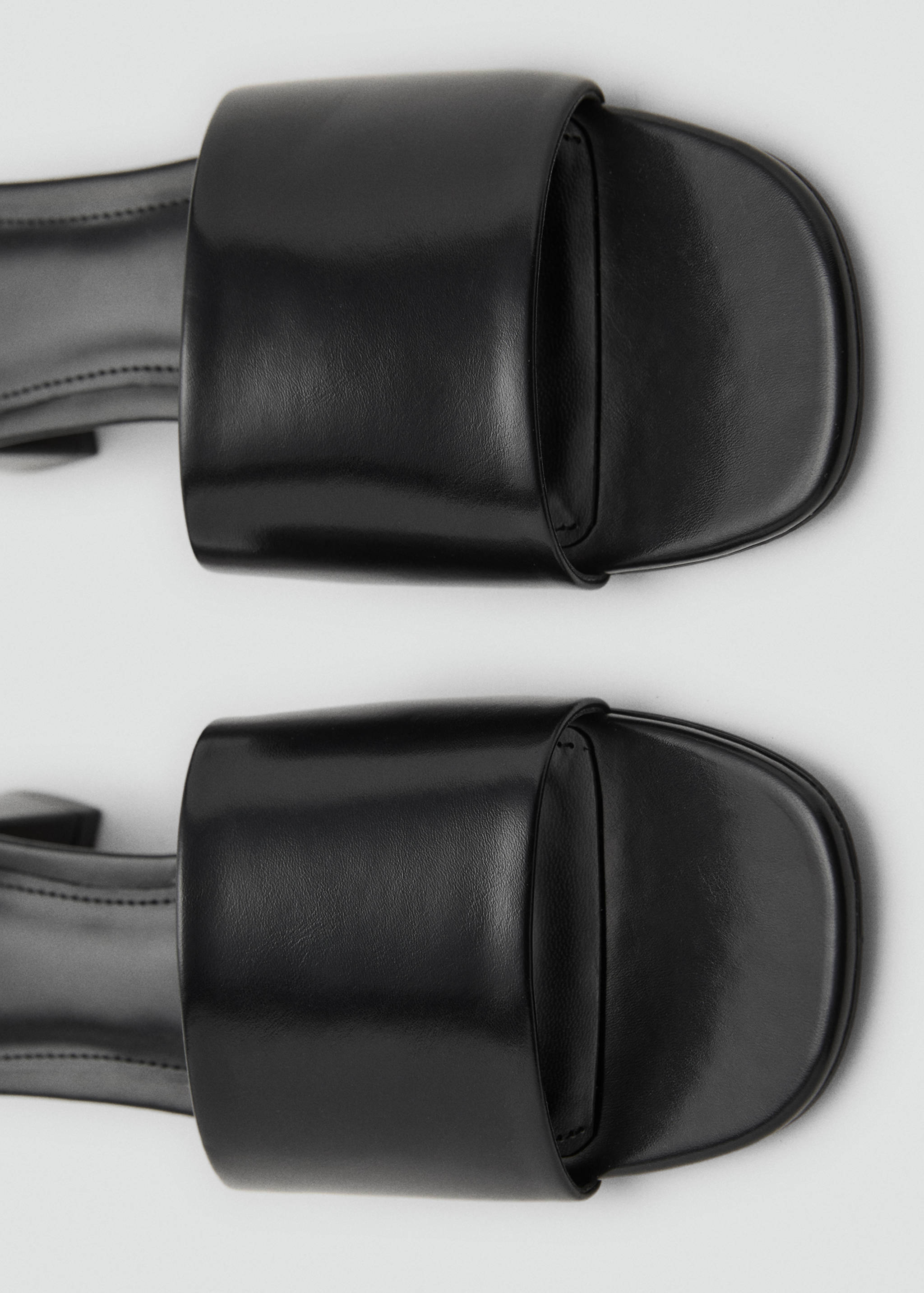 Block-heel sandals with strap - Details of the article 2