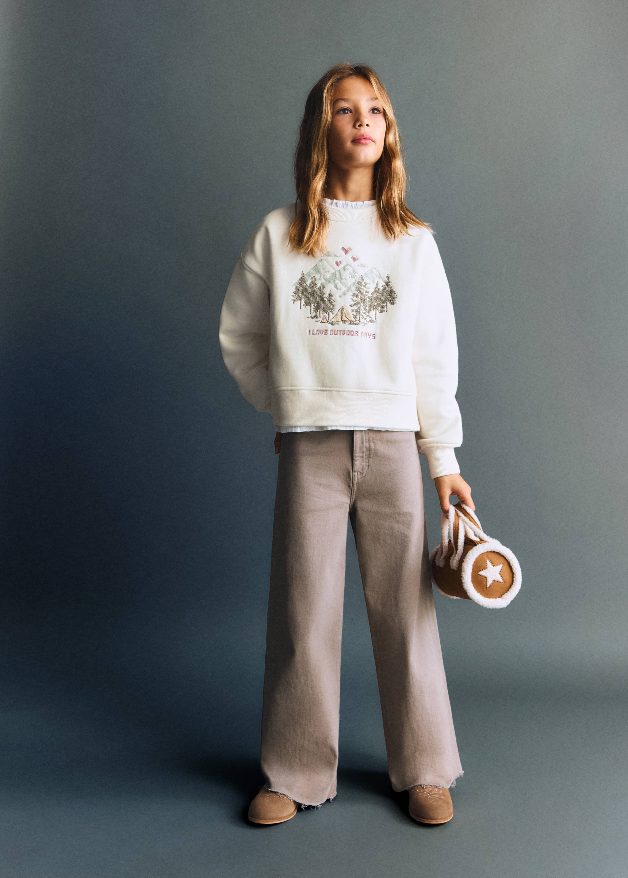 Wideleg low frayed hem jeans - General plane