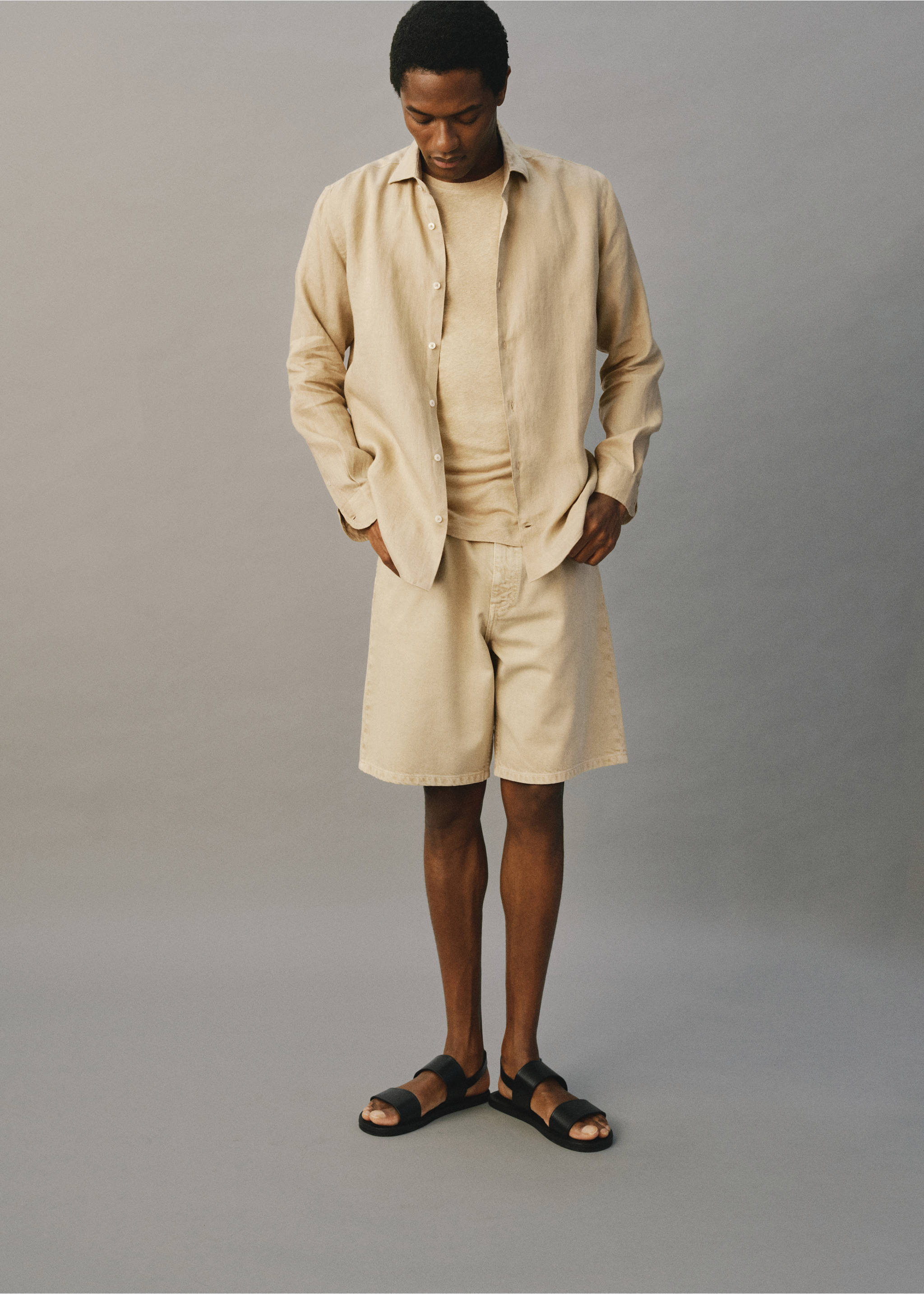 Denim relaxed-fit bermuda shorts - Details of the article 5, Beige. Ref: 17082899-00.