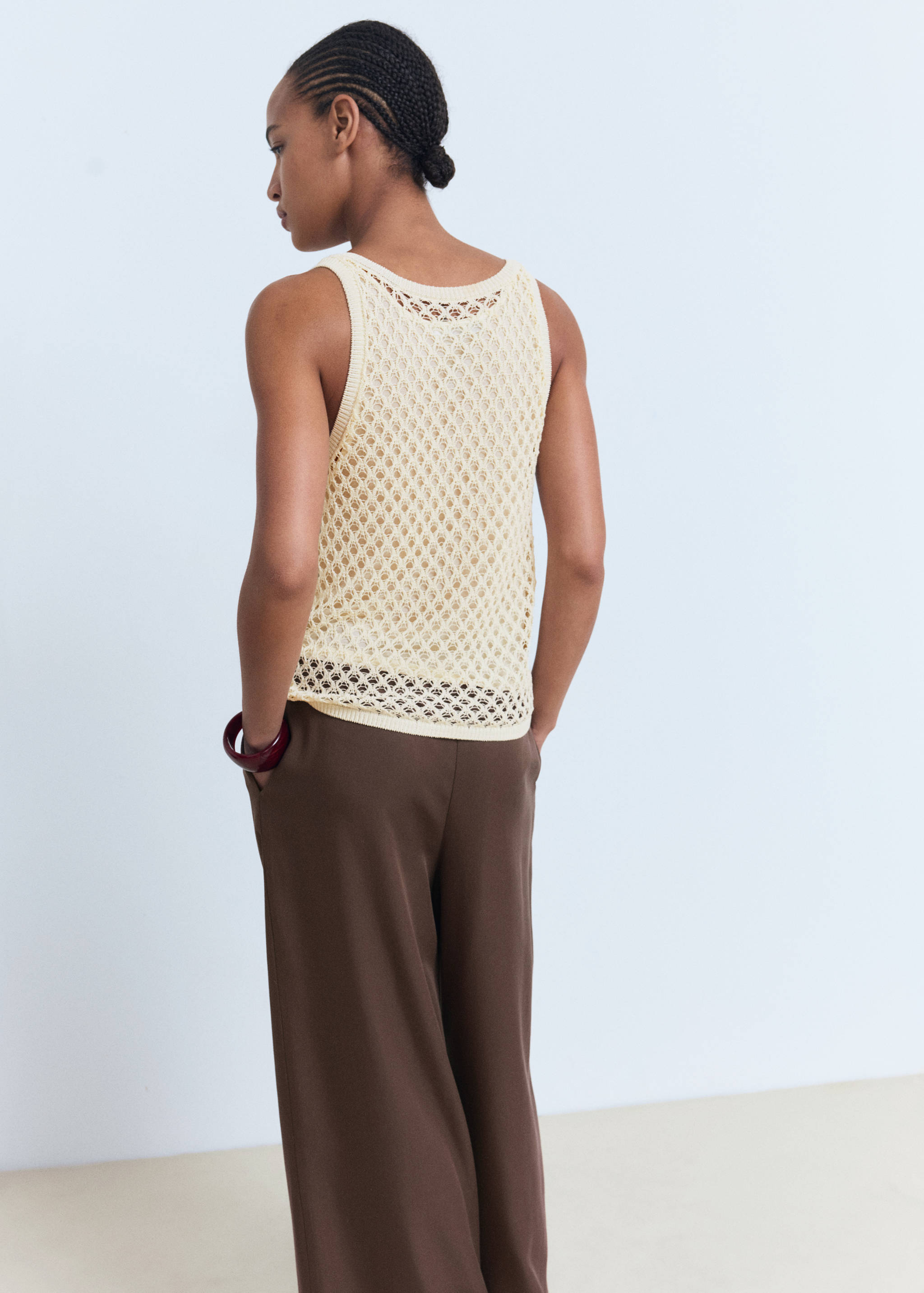 Crochet top with straps - Reverse of the article