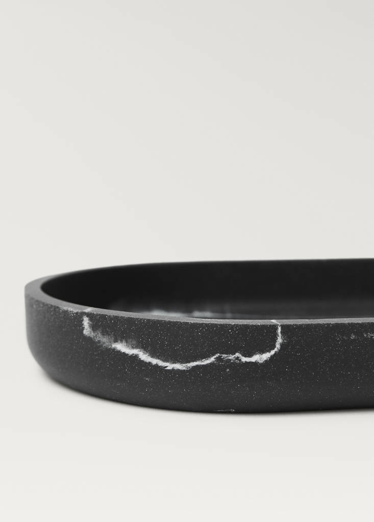 Marble-effect bath tray — Black