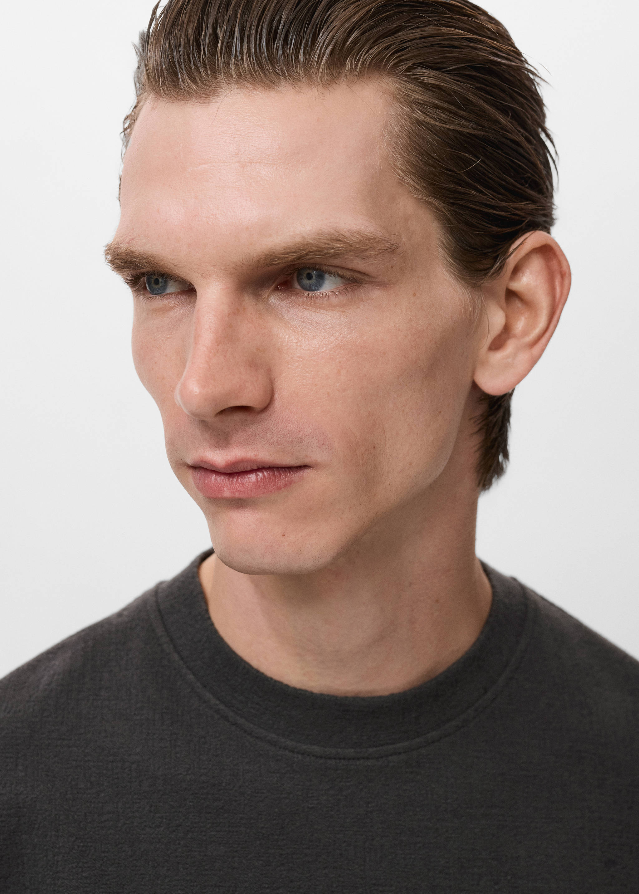 Textured cotton T-shirt - Details of the article 1