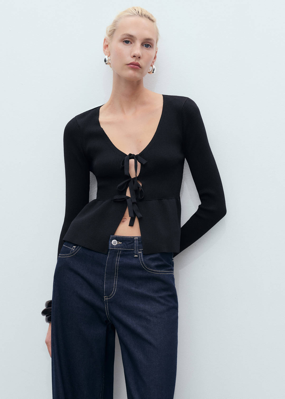 Knitted cardigan with ties — Black