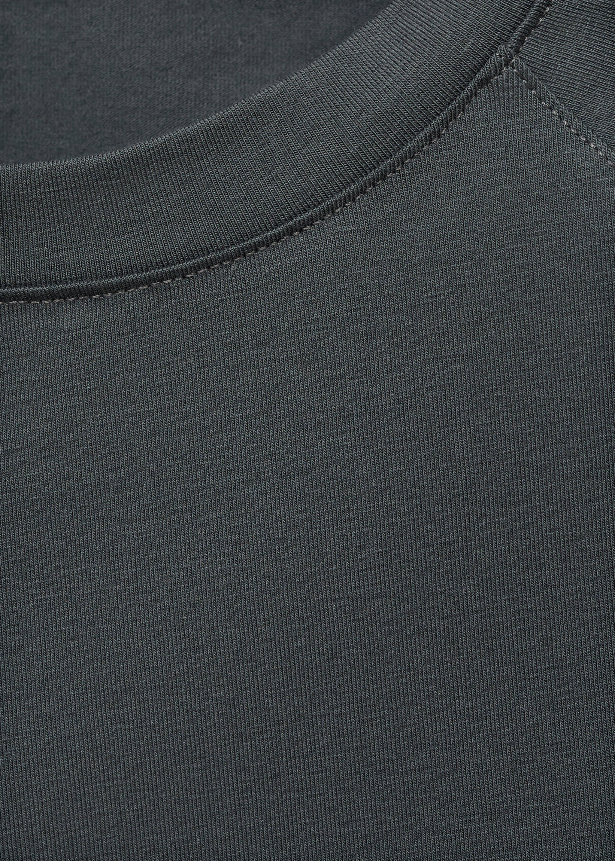 T-shirt katun dengan stud - Rincian barang 8