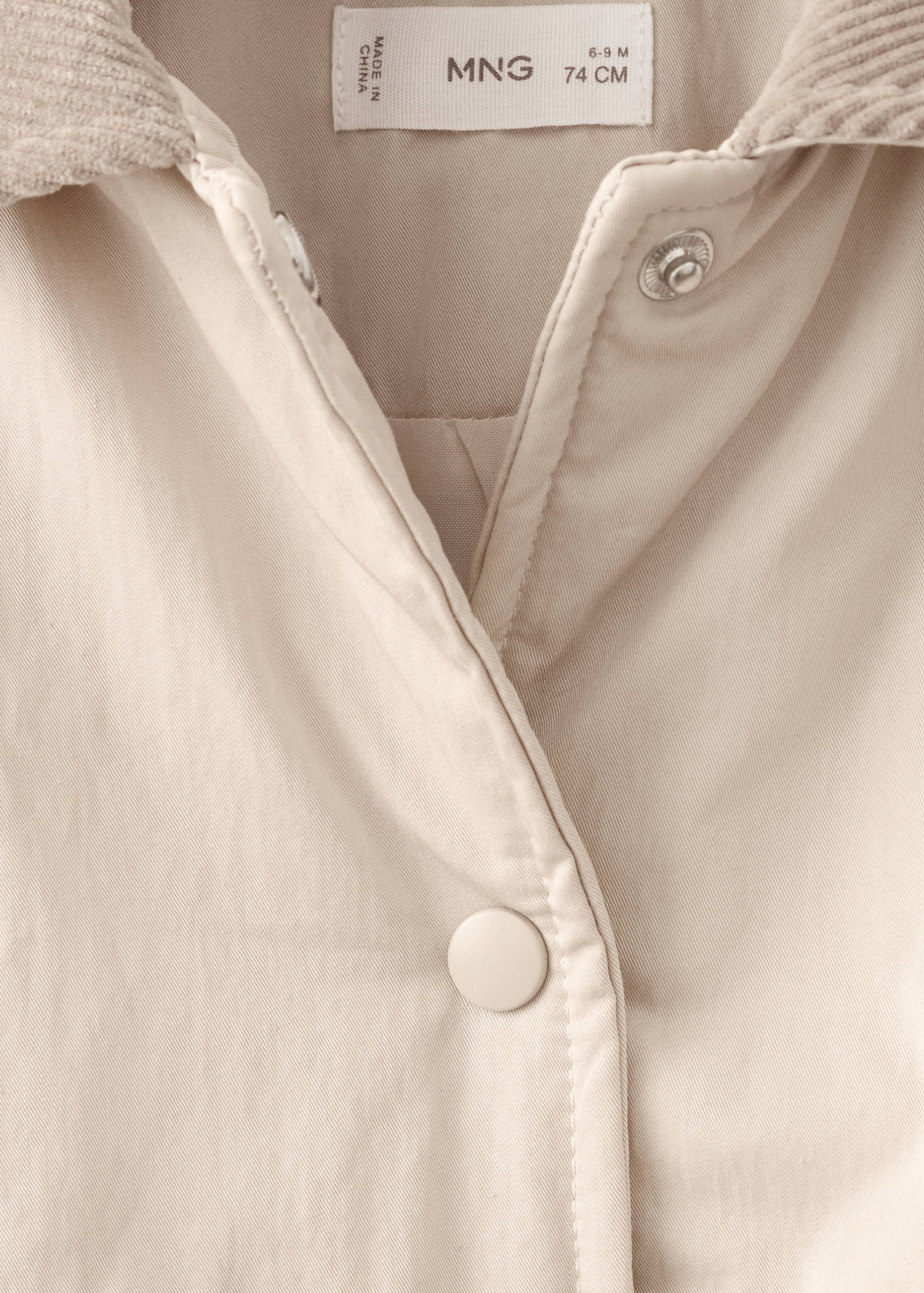 Quilted anorak with contrasting collar - Details of the article 8