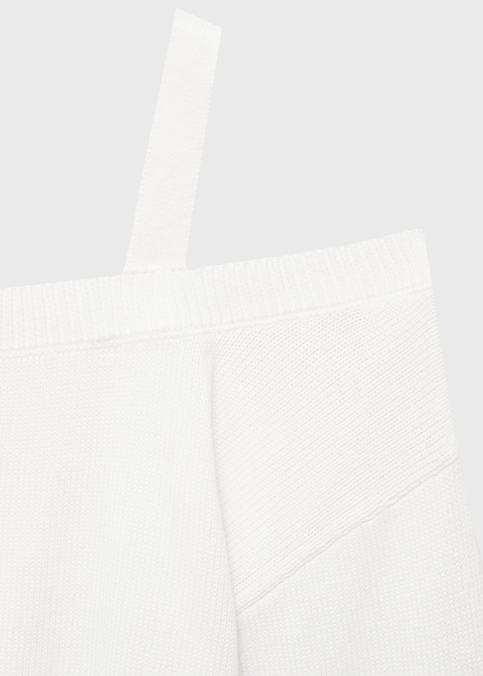 Knitted sweater with cut-out - Details of the article 8