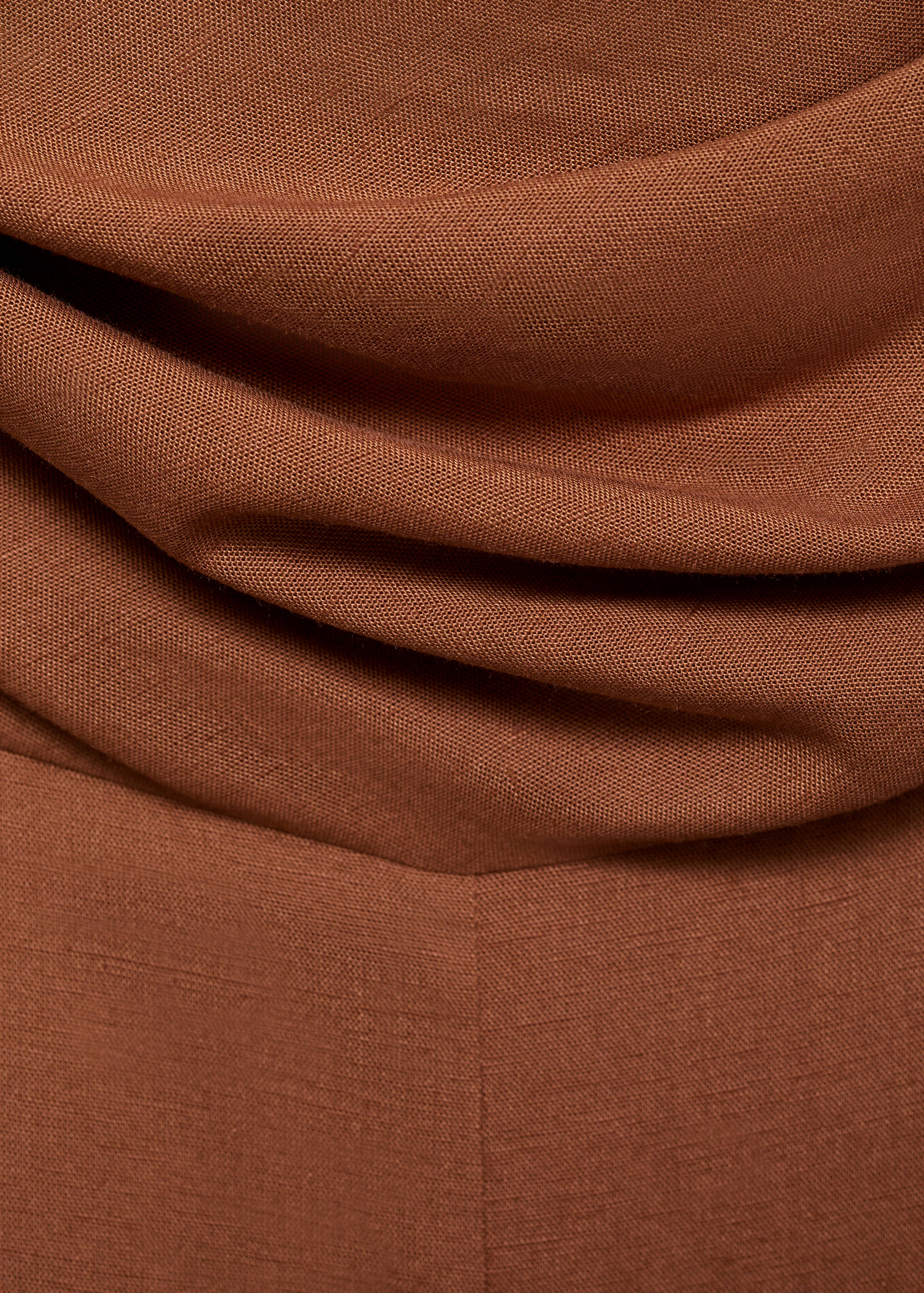 Long jumpsuit with draped neckline - Details of the article 8