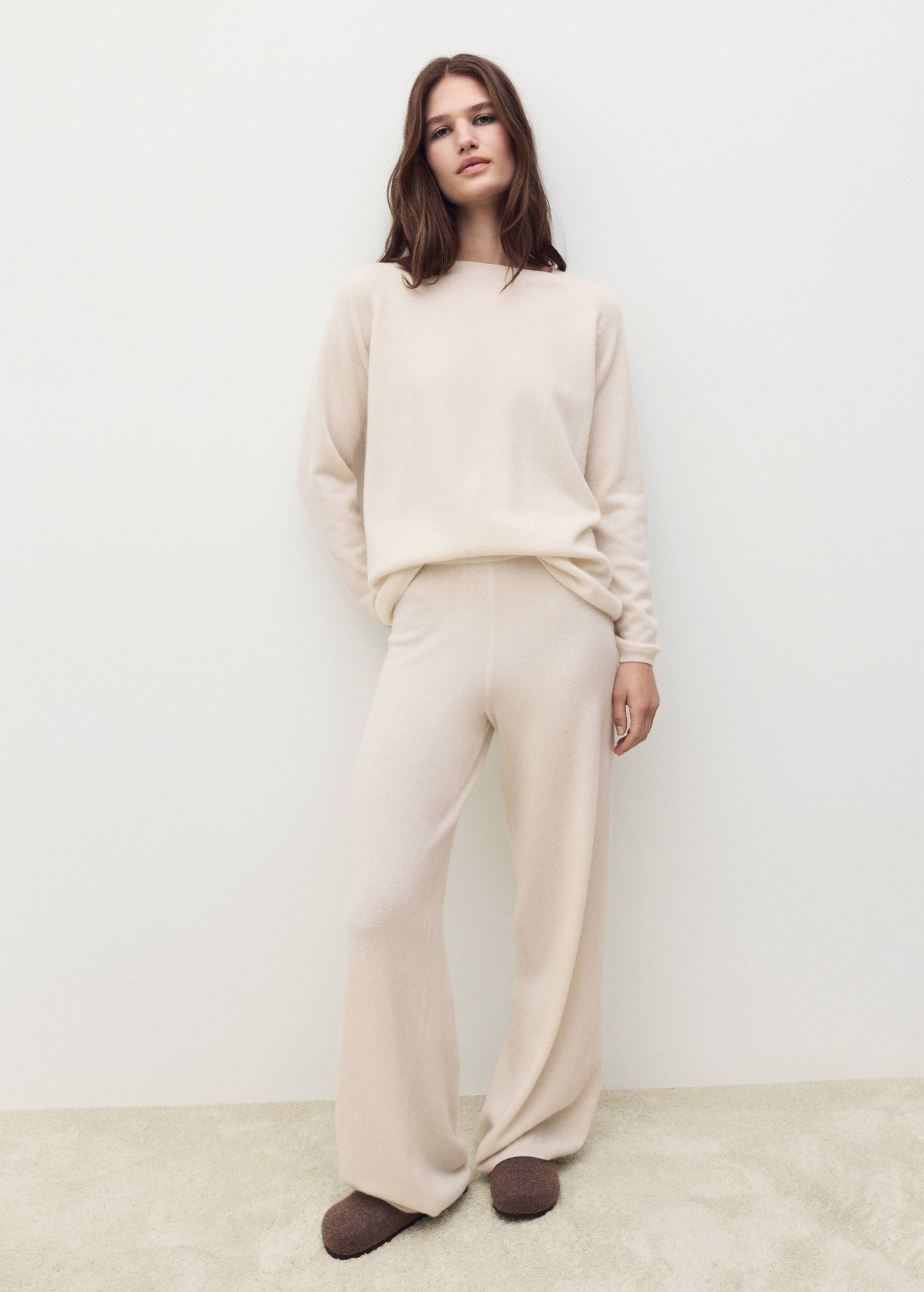 100% cashmere trousers - General plane