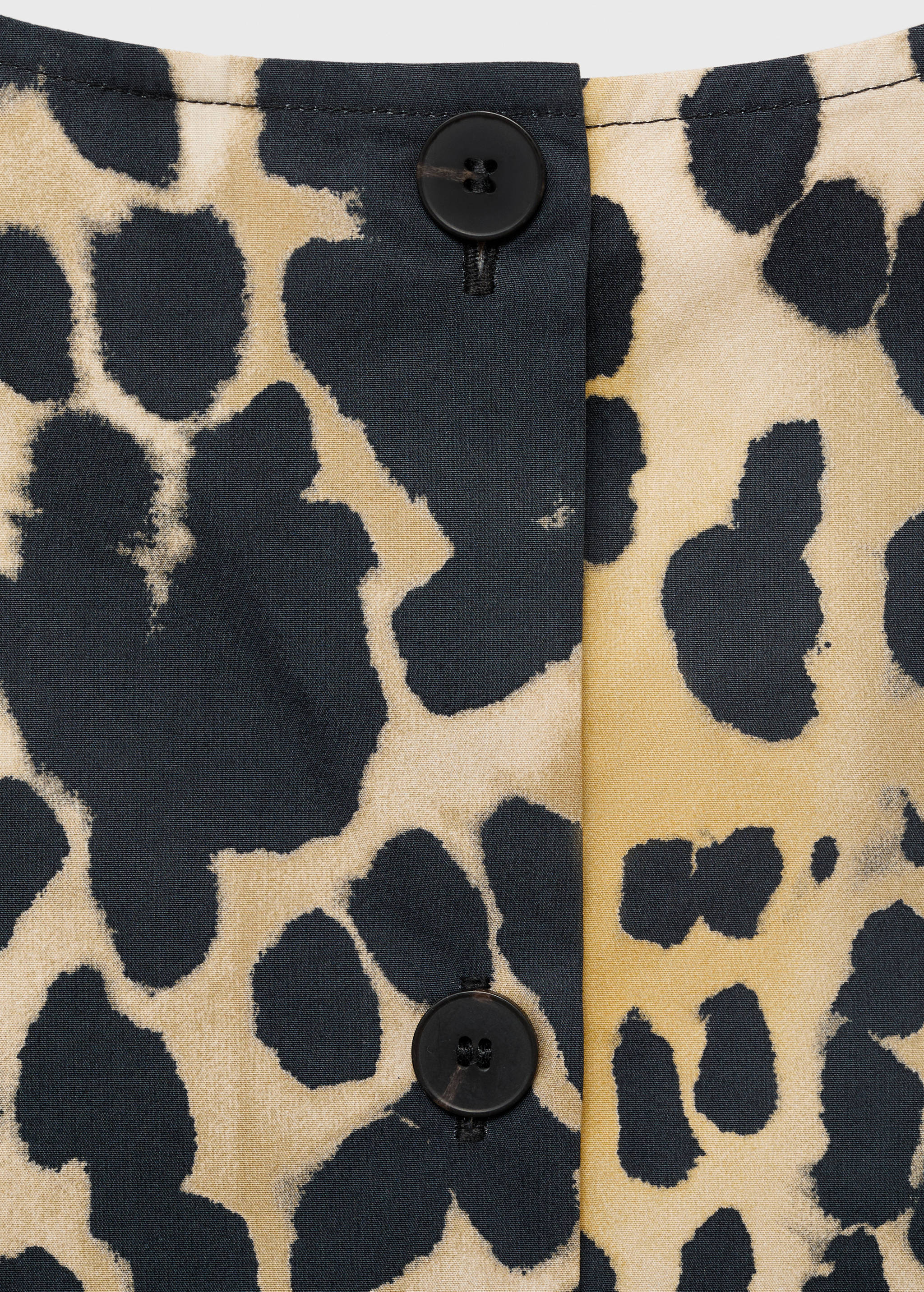 Top crop cu imprimeu leopard și nasturi - Detaliu al articolului 8