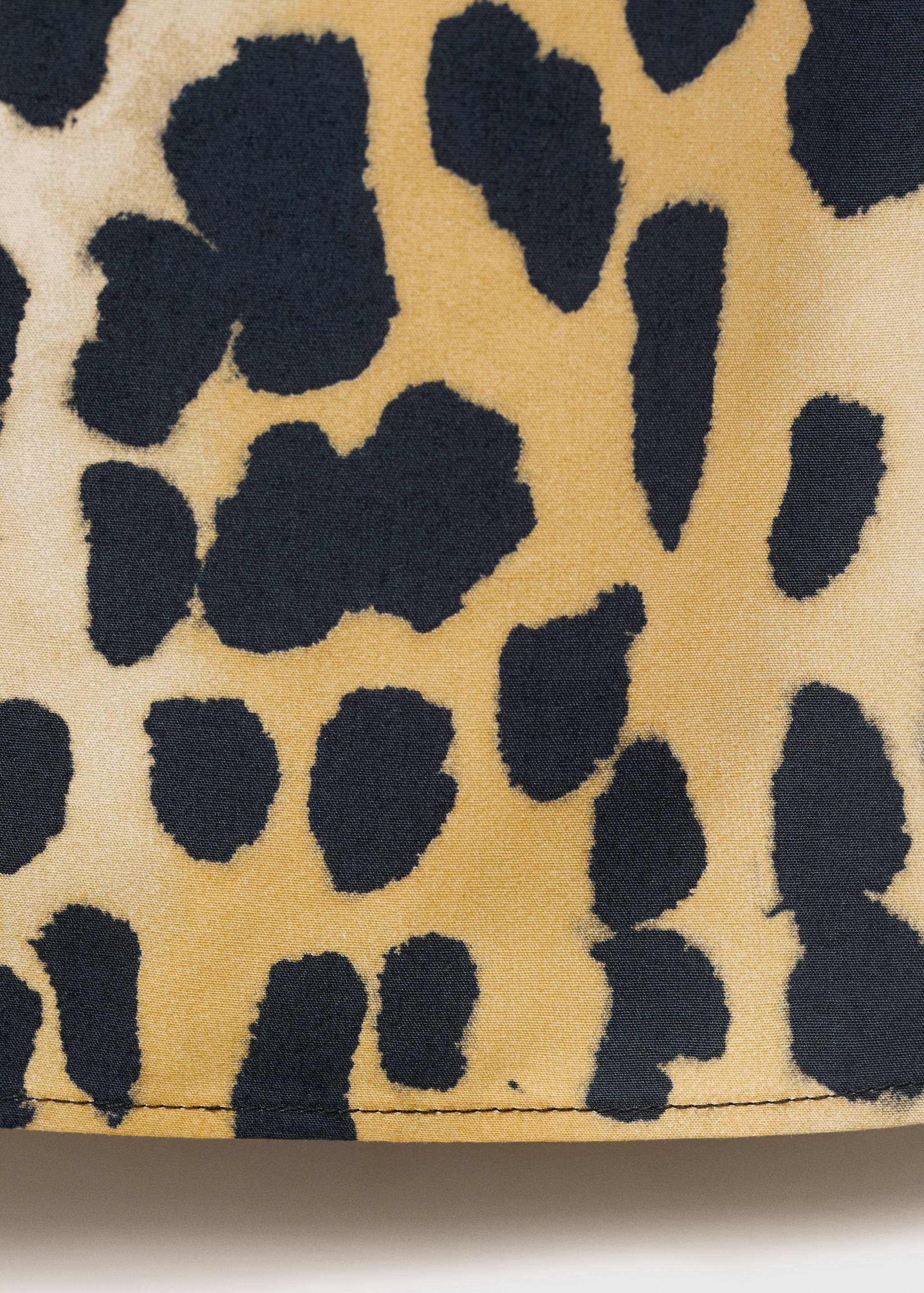 Top crop cu imprimeu leopard și nasturi - Detaliu al articolului 0