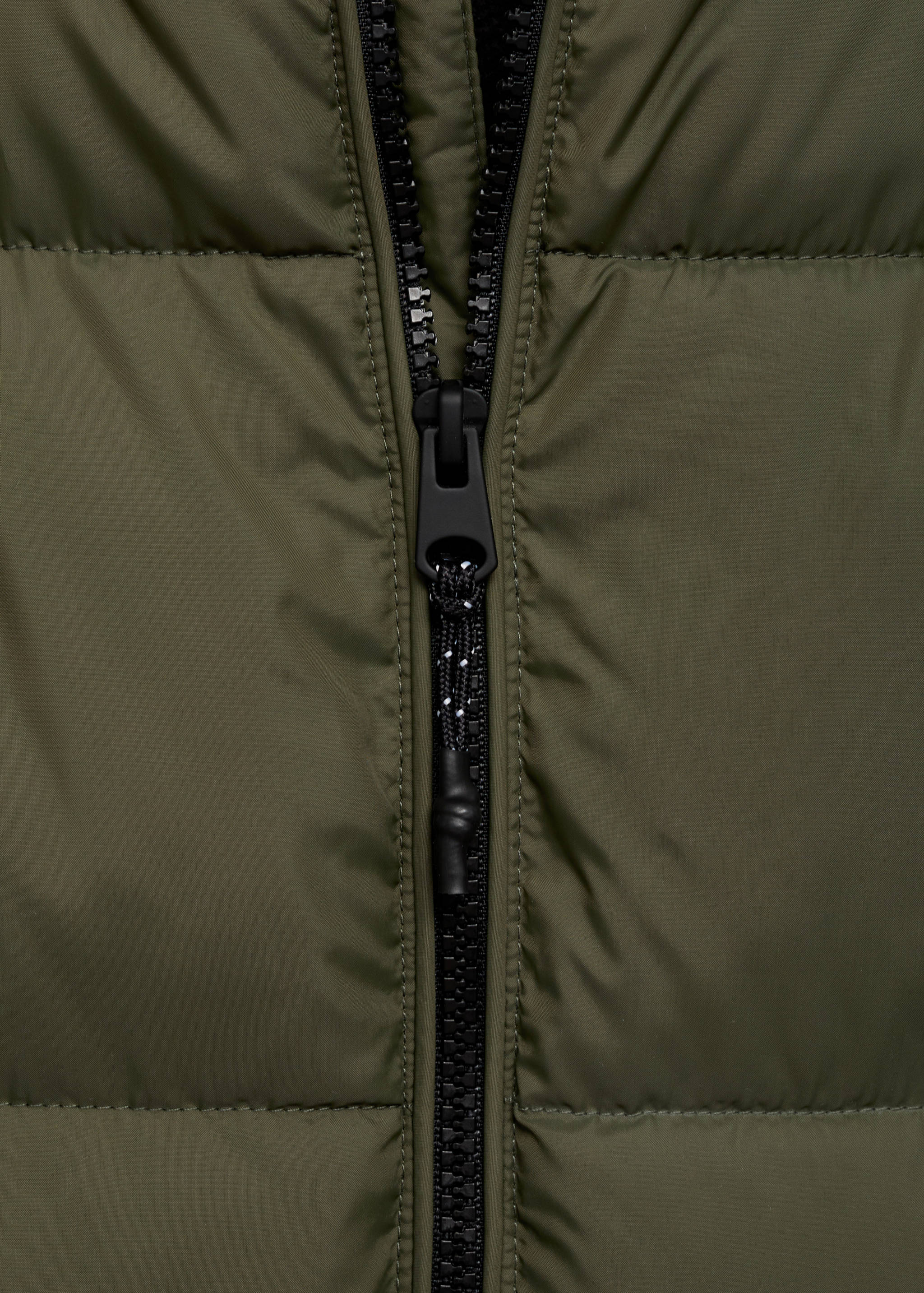 Long coat with padded lining - Details of the article 8