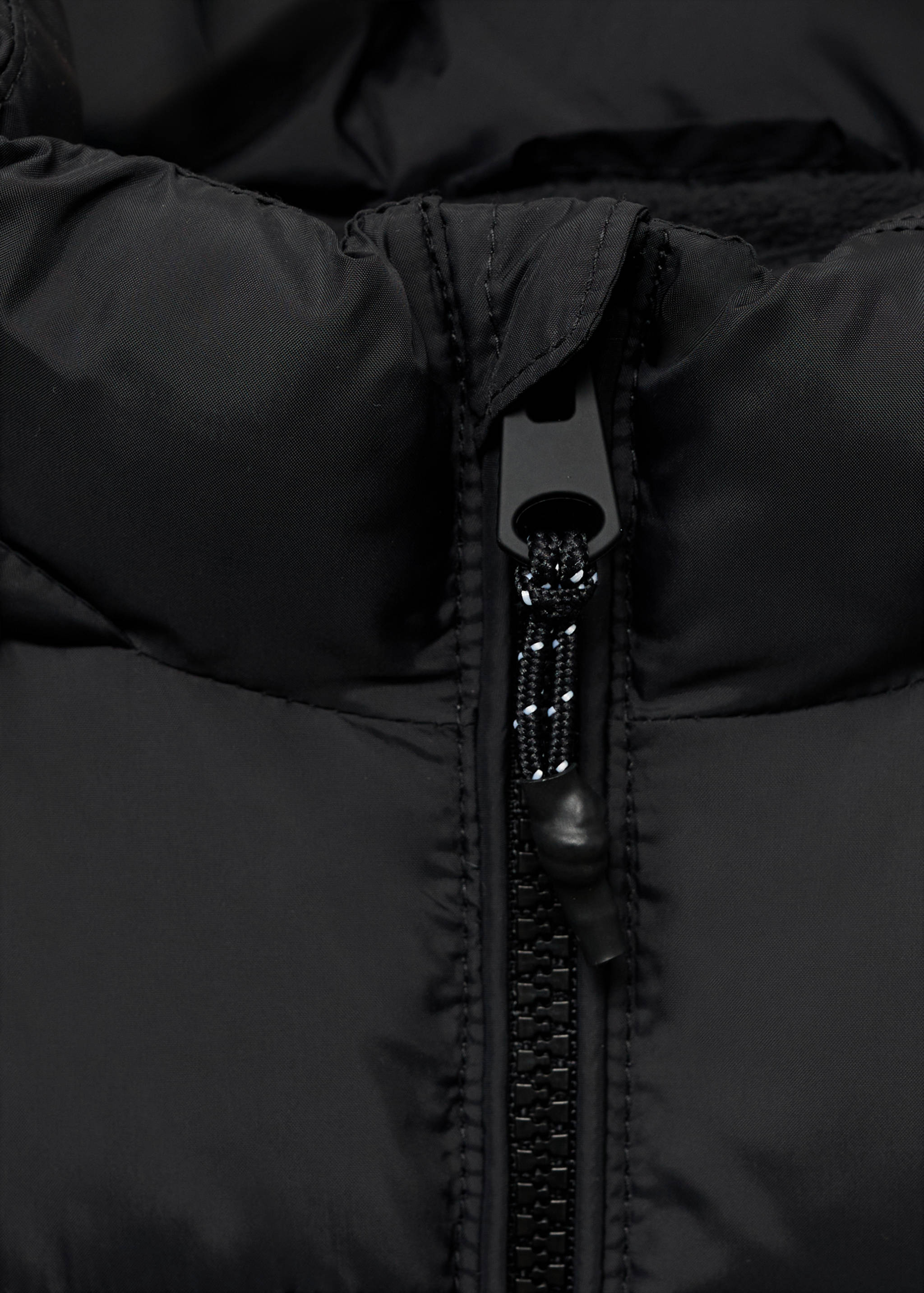 Long coat with padded lining - Details of the article 8