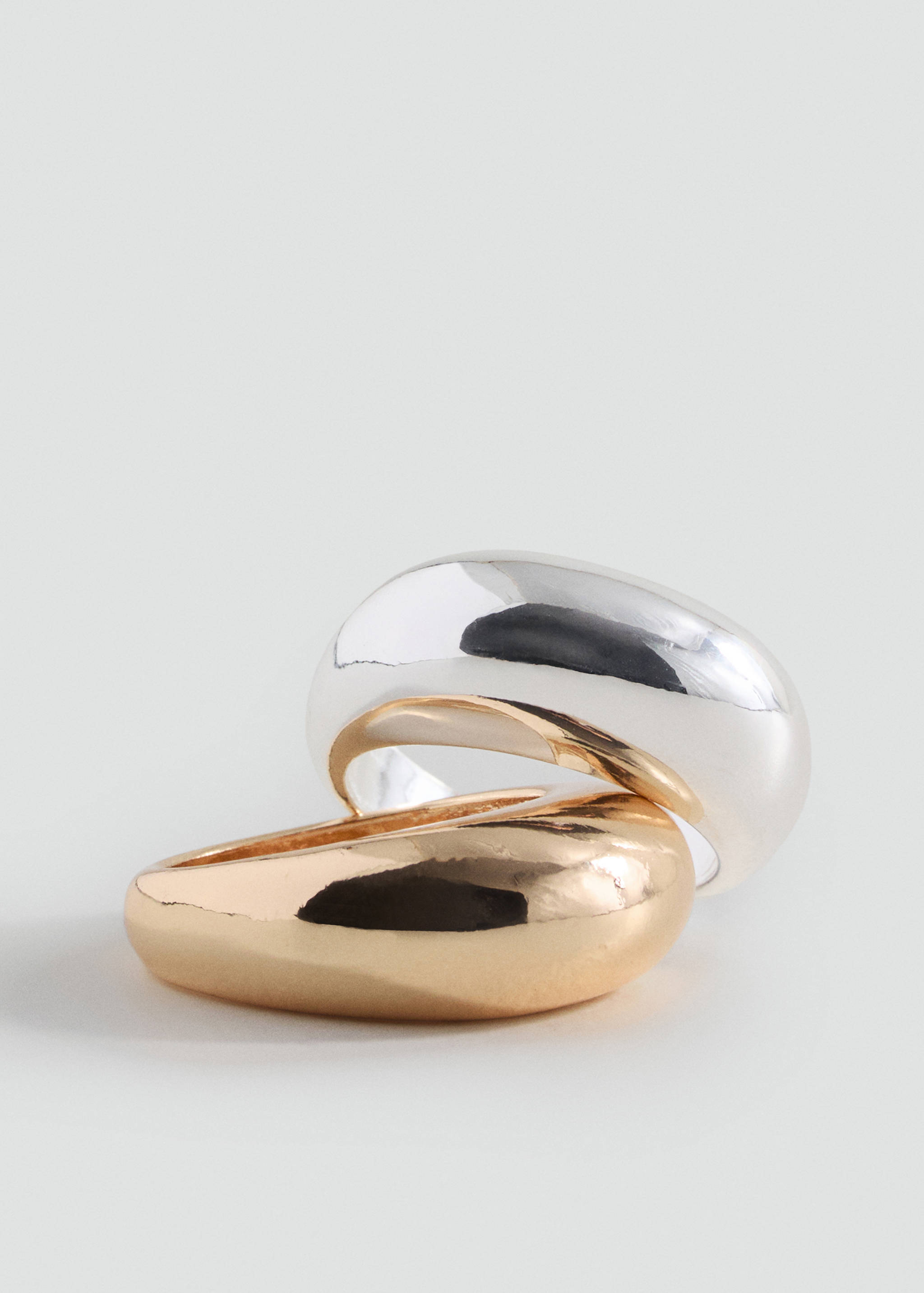 طقم خواتم معدنية - رؤية وسط