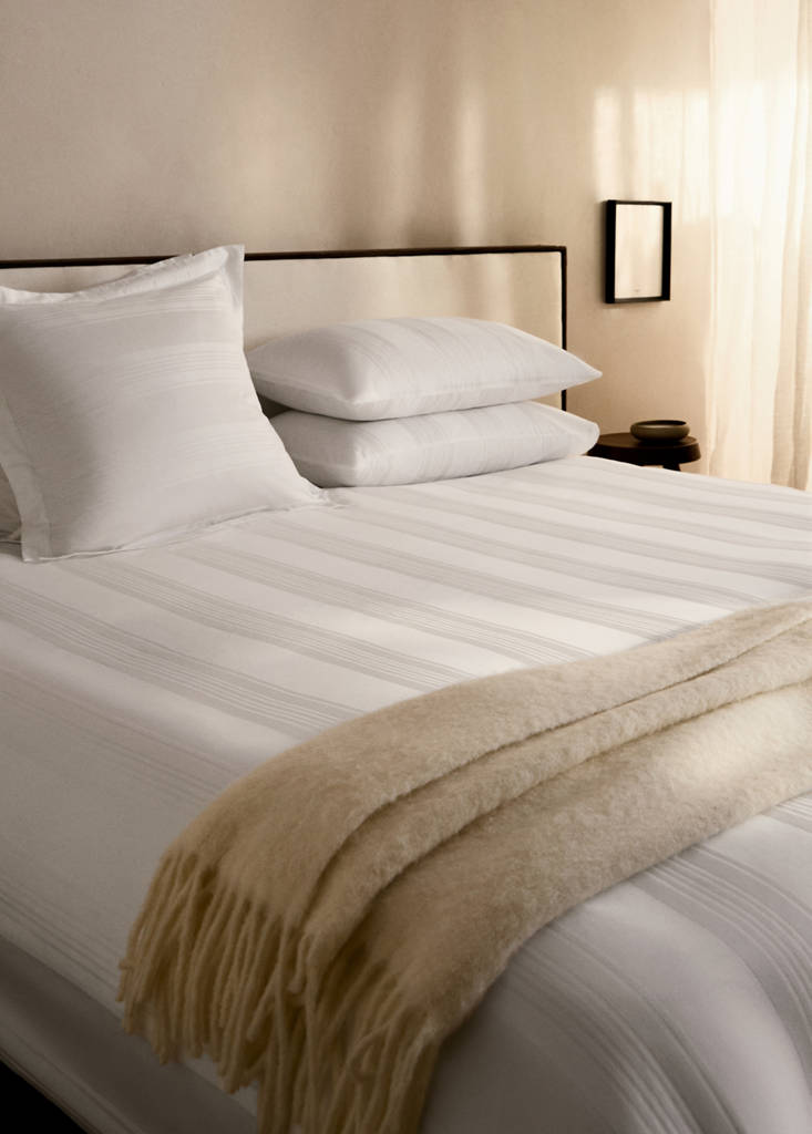 Sateen cotton 300 thread count striped duvet cover Superking bed — White