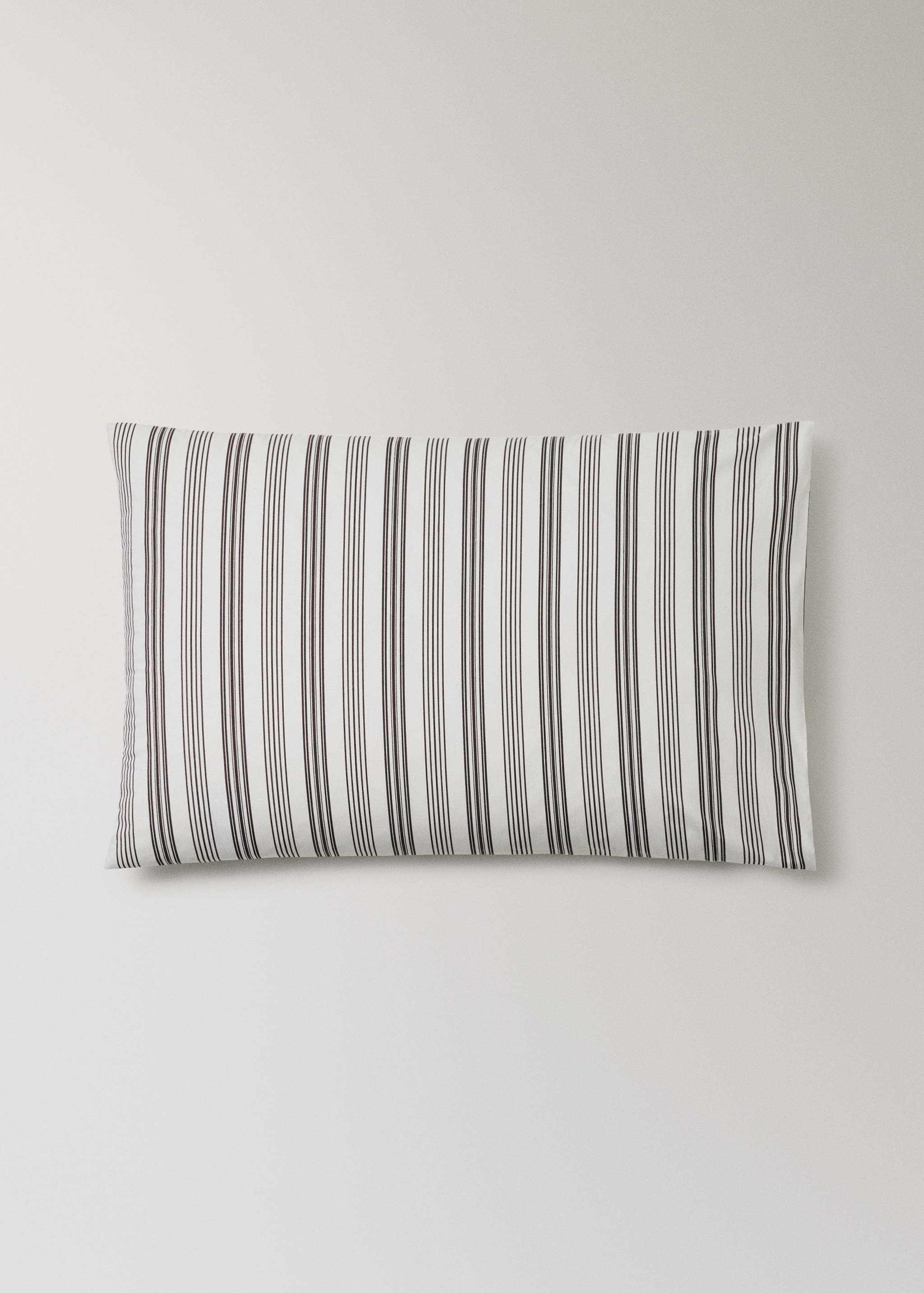 Funda de coixinera cotó ratlles 50x75cm - Article sense model