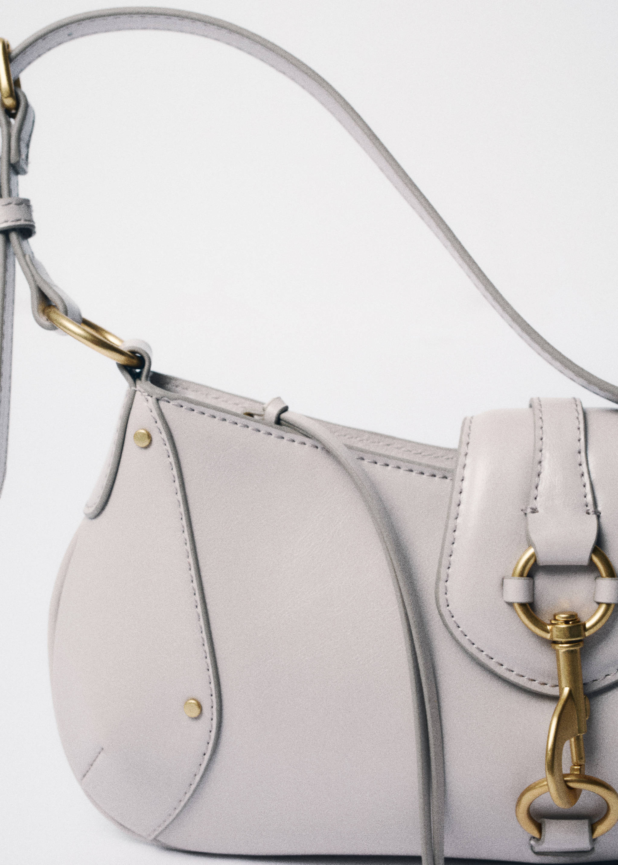 Shoulder bag with hook fastener - Details of the article 6