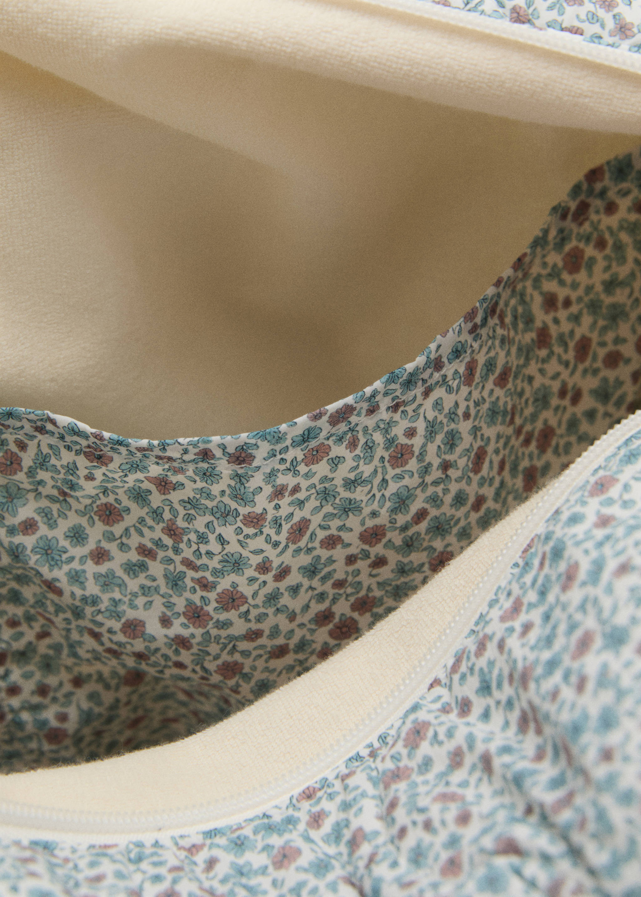 حقيبة أمومة بطبعة زهور - تفاصيل المنتج 3