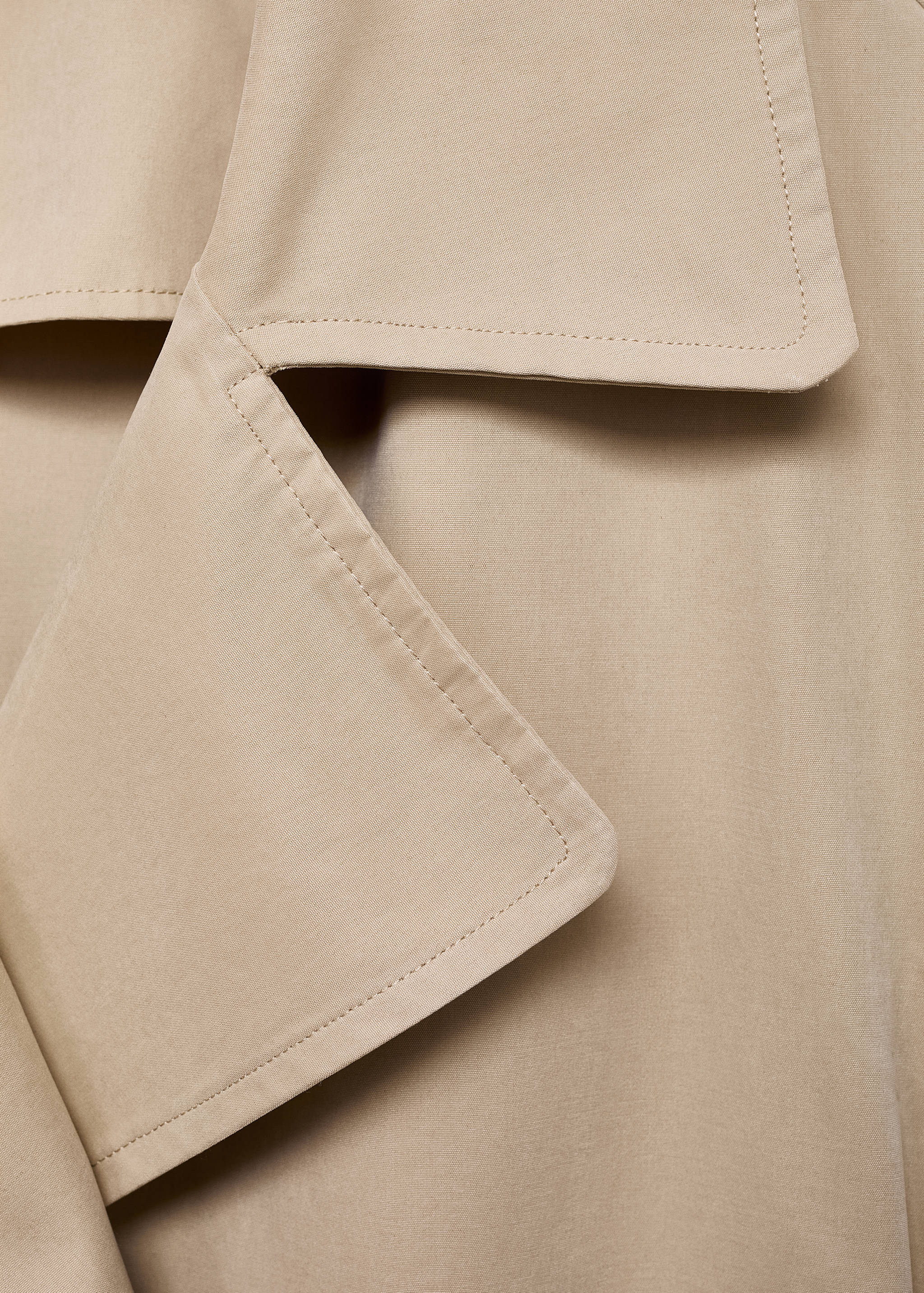 Classic trench coat with belt - Details of the article 0