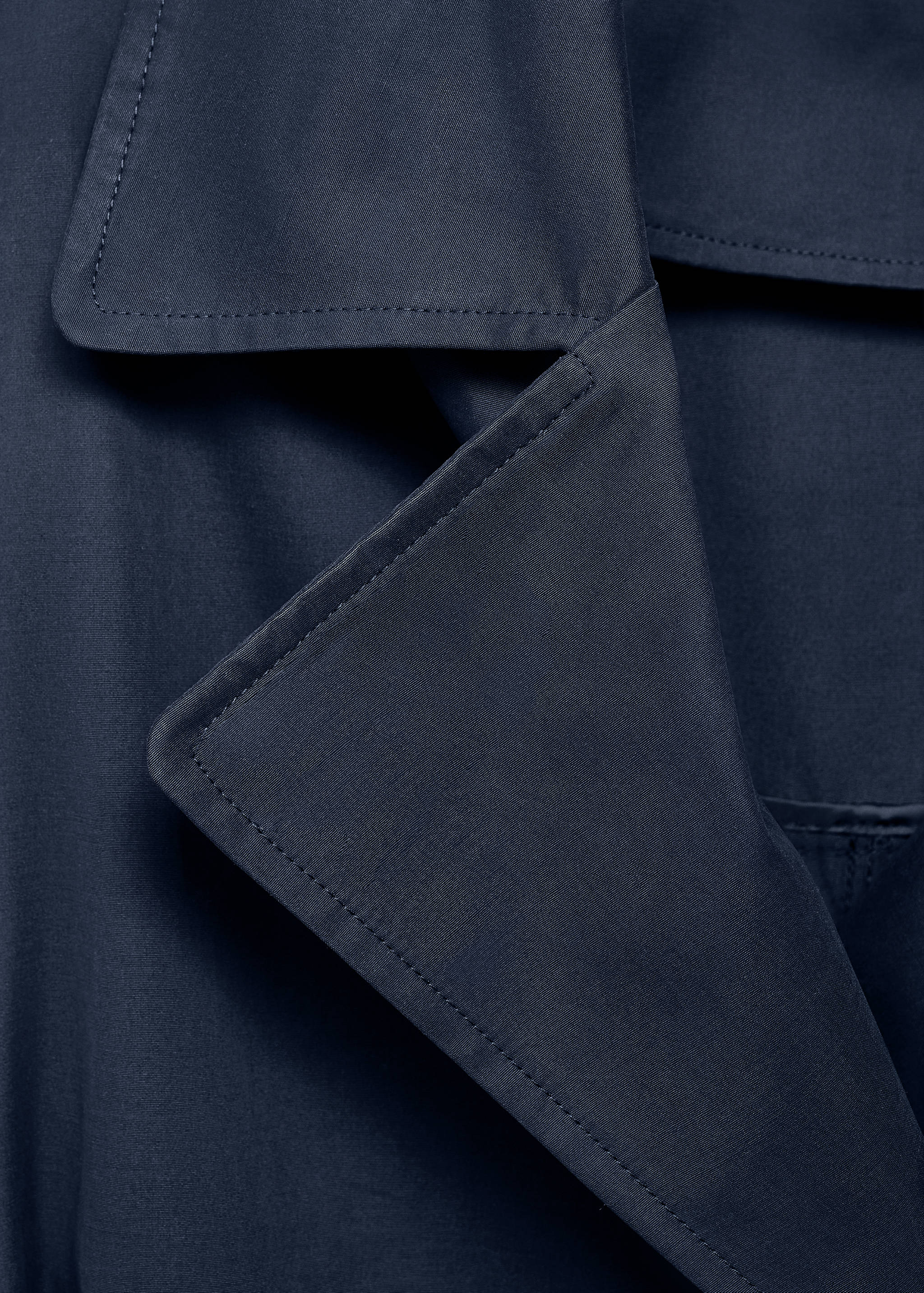 Classic trench coat with belt - Details of the article 0