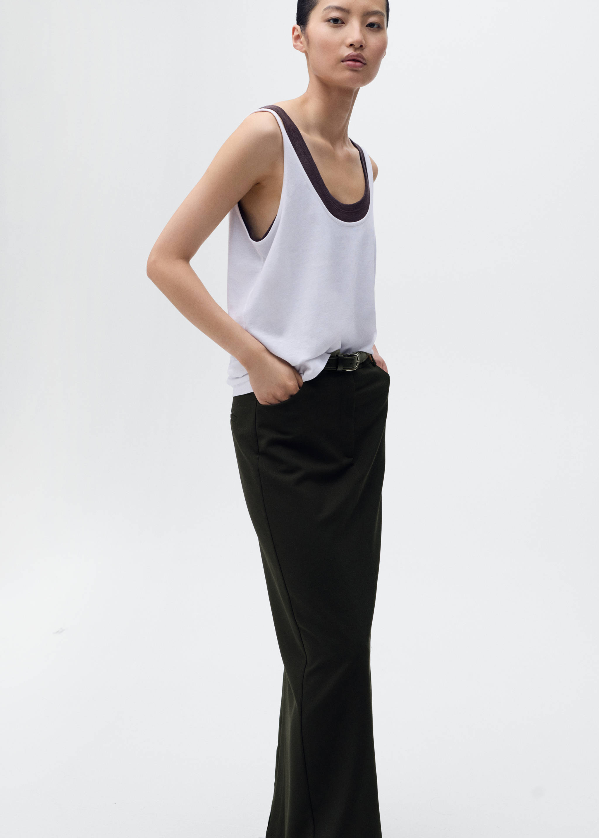 Langt blyantskjørt med splitt - Artikkeldetalj 1