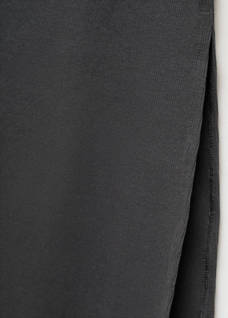 Slit long skirt — Charcoal
