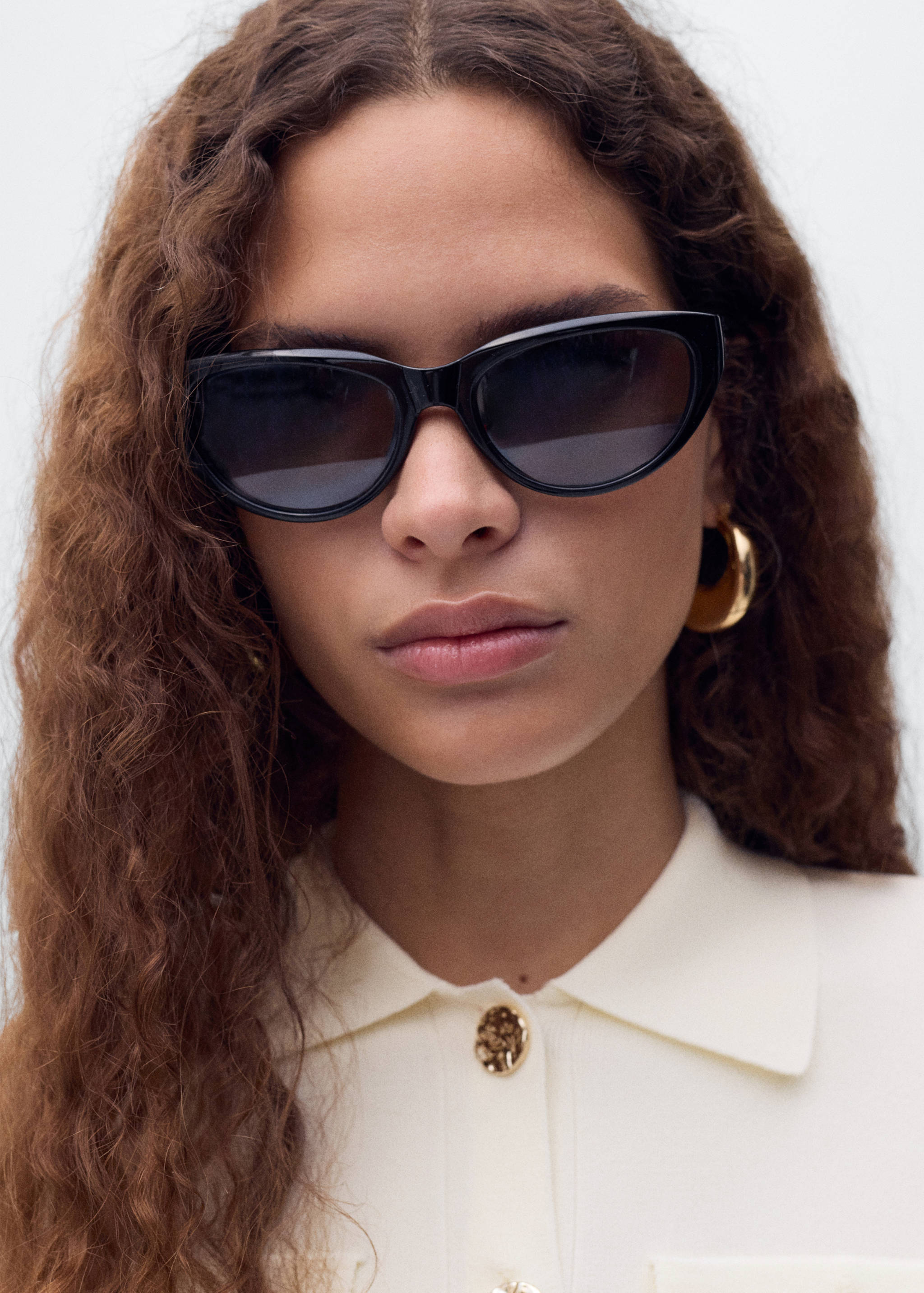 Short-sleeved knitted jacket - Details of the article 1