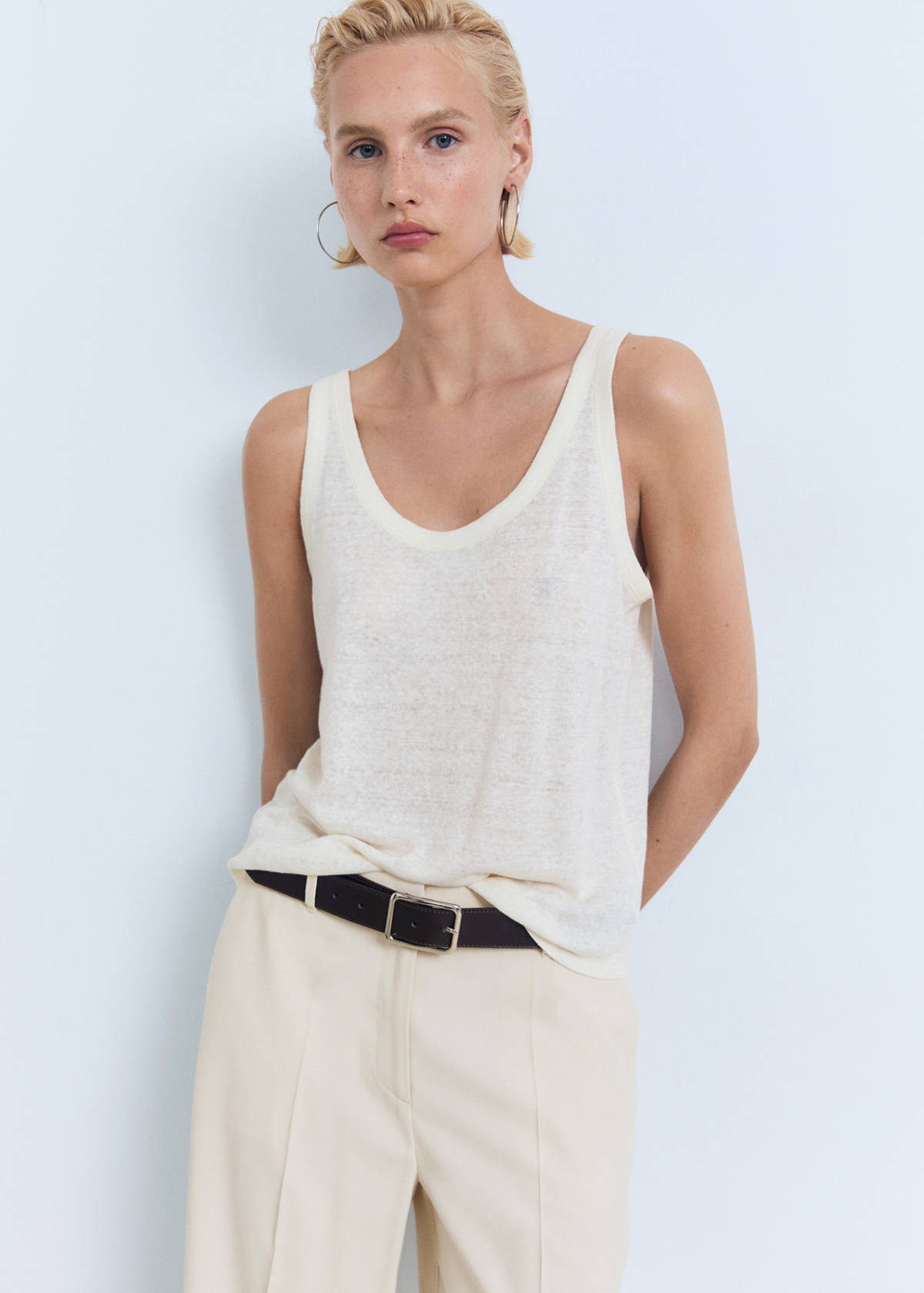 Straight mid-rise trousers — Ecru