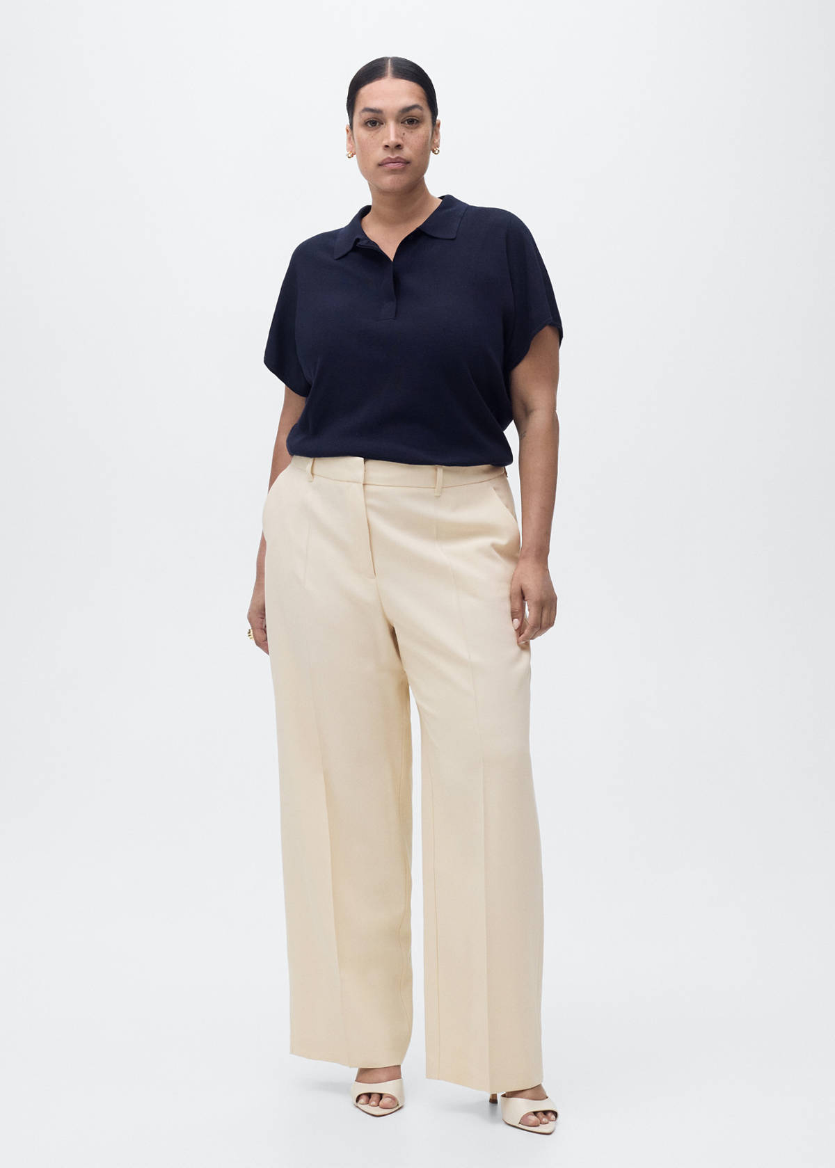 Straight mid-rise trousers — Ecru