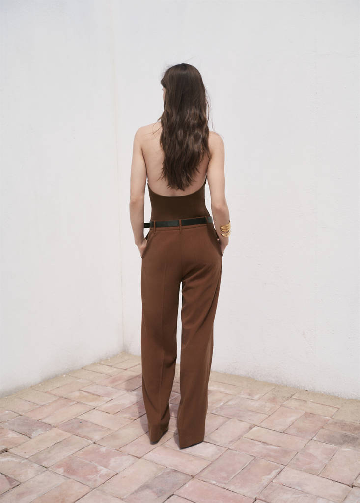 Straight mid-rise trousers — Brown