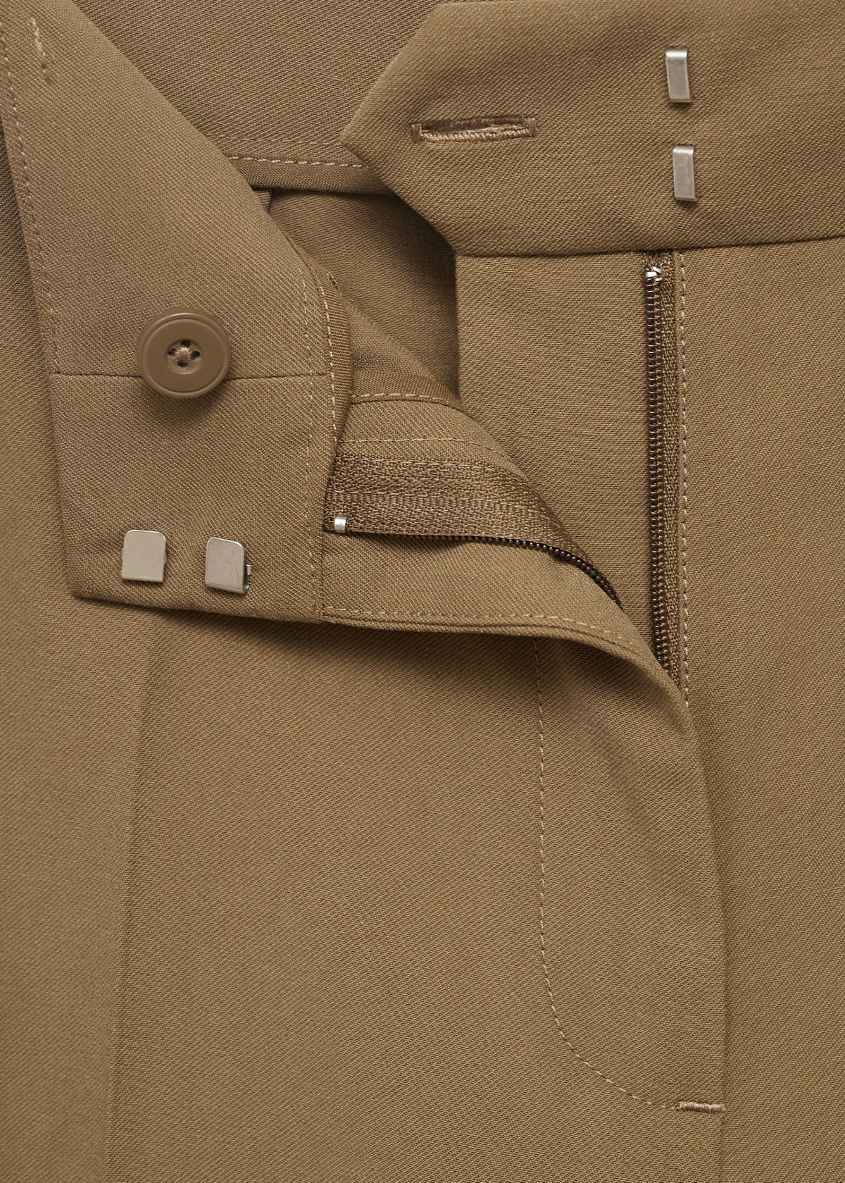 Straight mid-rise trousers — Khaki