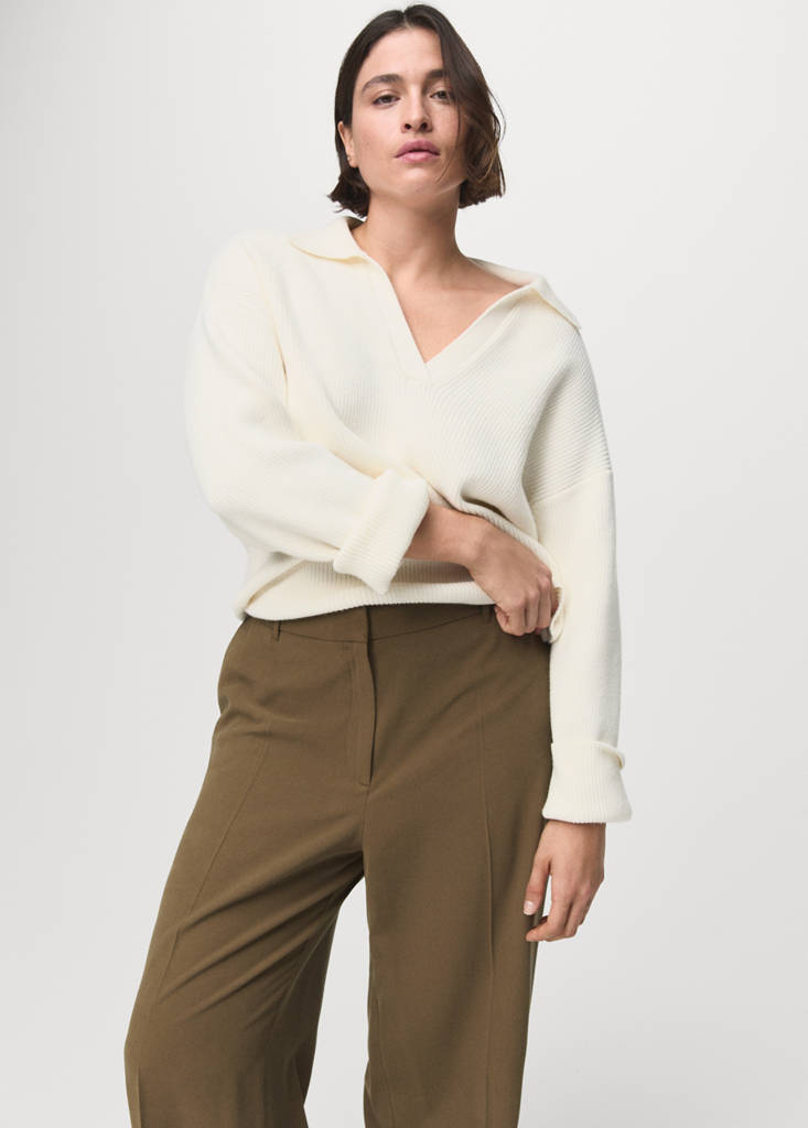 Straight mid-rise trousers — Khaki